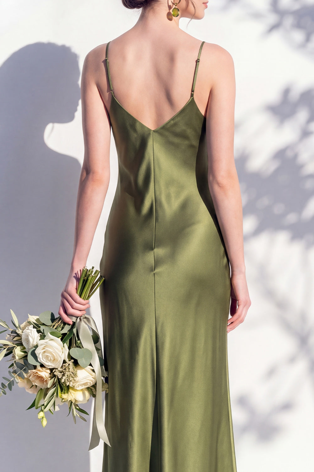 Robe fourreau jaune en satin à fines bretelles pour demoiselle d'honneur