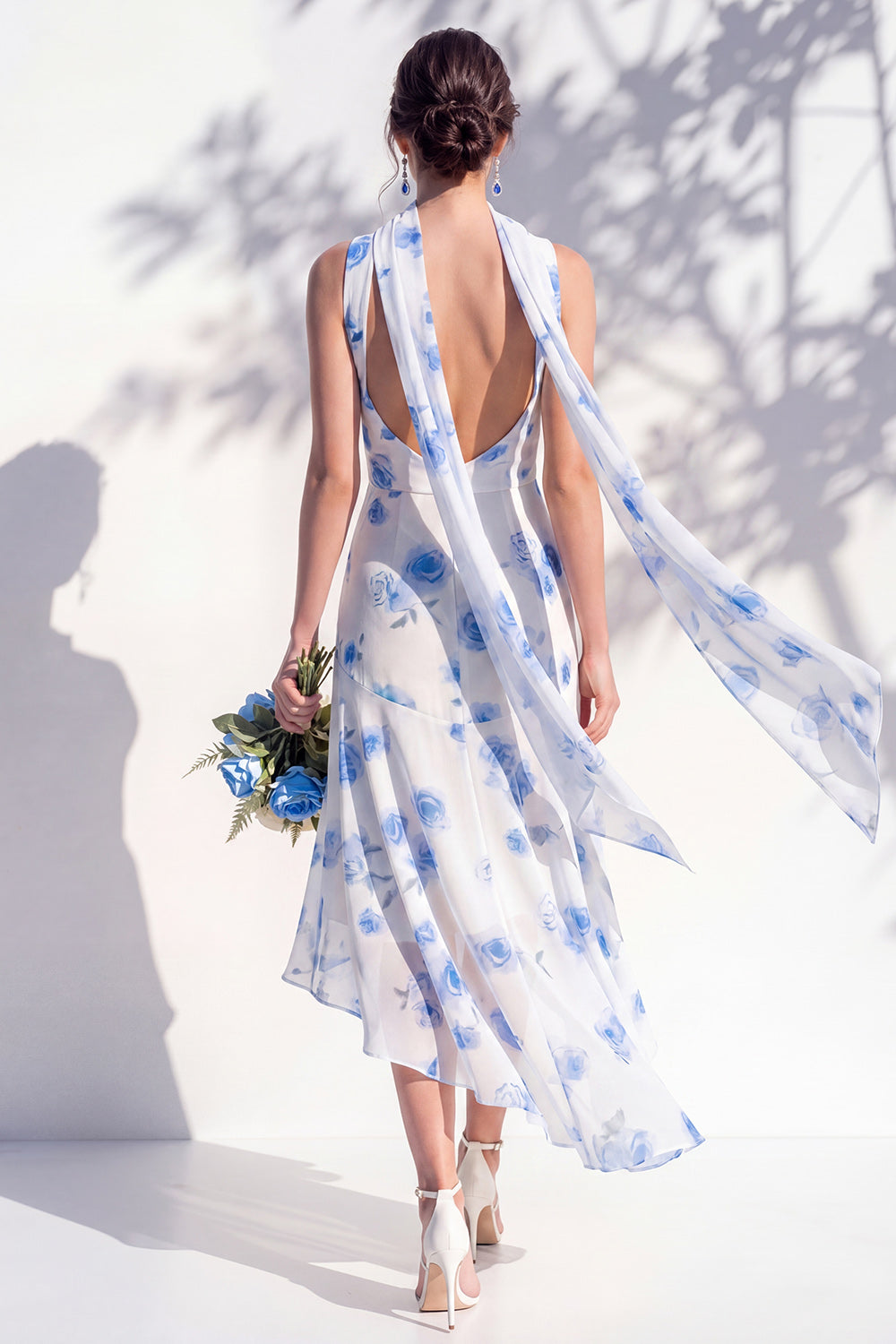 Green Floral Mermaid V-Neck Bridesmaid Dress with Scarf