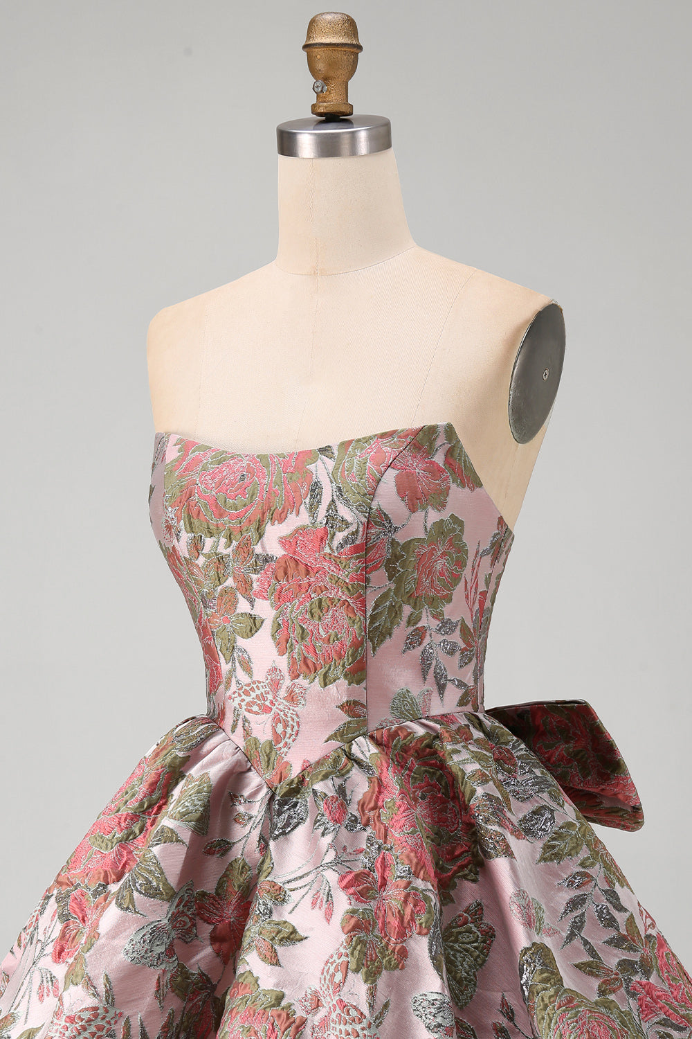 Robe de bal de rentrée rose à ligne A en jacquard floral et décolleté cœur avec nœud