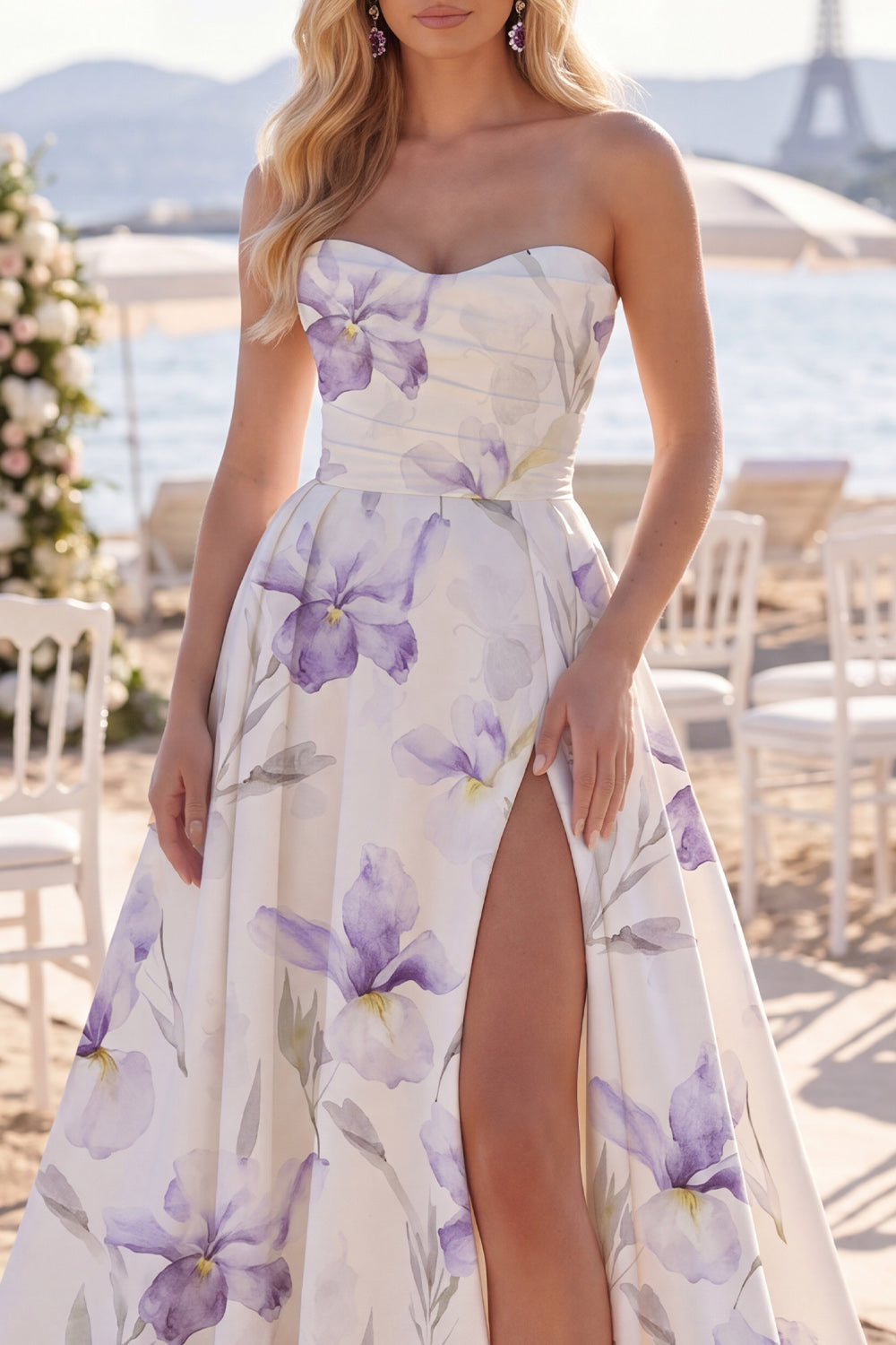 Robe de mariée de plage ligne A fleur blanche et violette, froncée, traîne balayage avec fente