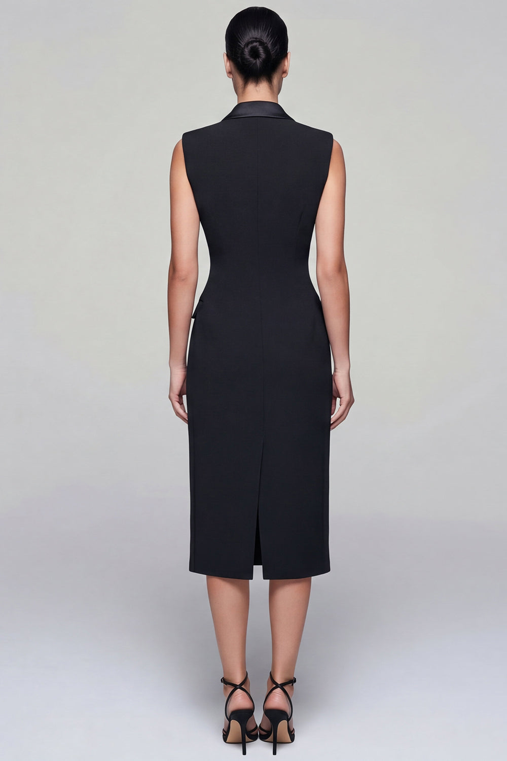 Robe de travail fourreau midi noire à double boutonnage et revers en pointe
