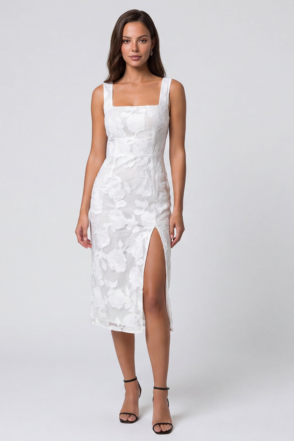 Robe fourreau mi-longue de travail ivoire à fleurs, encolure carrée et fente