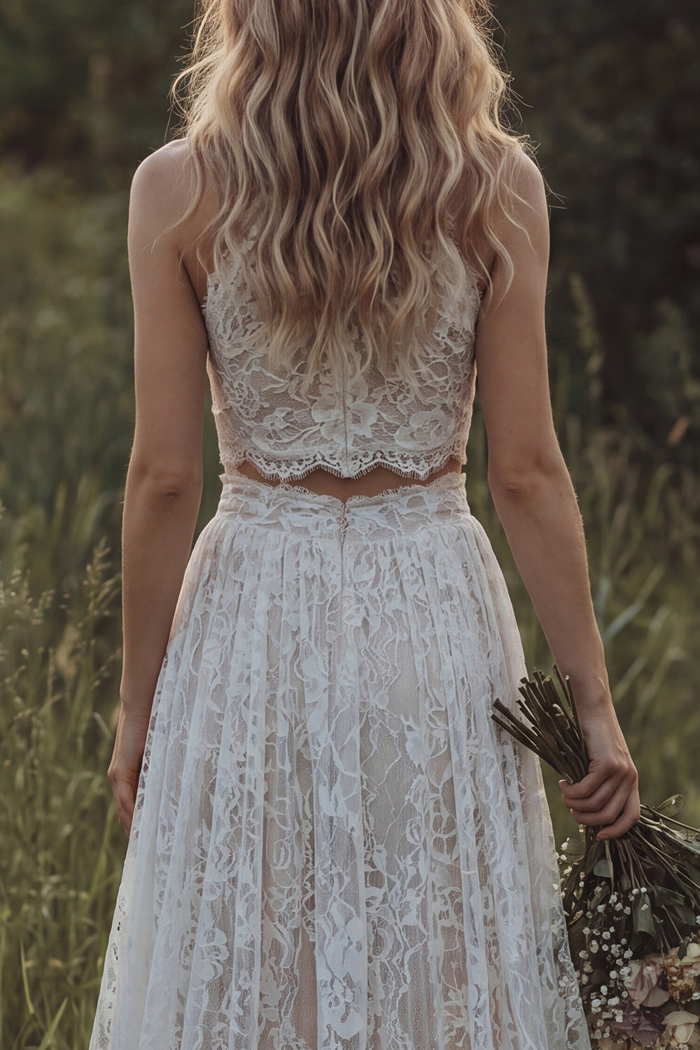 Robe de mariée bohème 2 pièces coupe trapèze en dentelle ivoire à volants