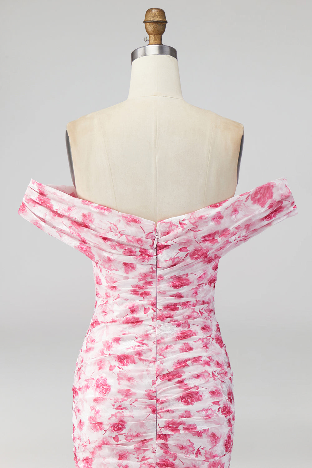 Robe longue fendue coupe trapèze épaules dénudées à motif floral rose