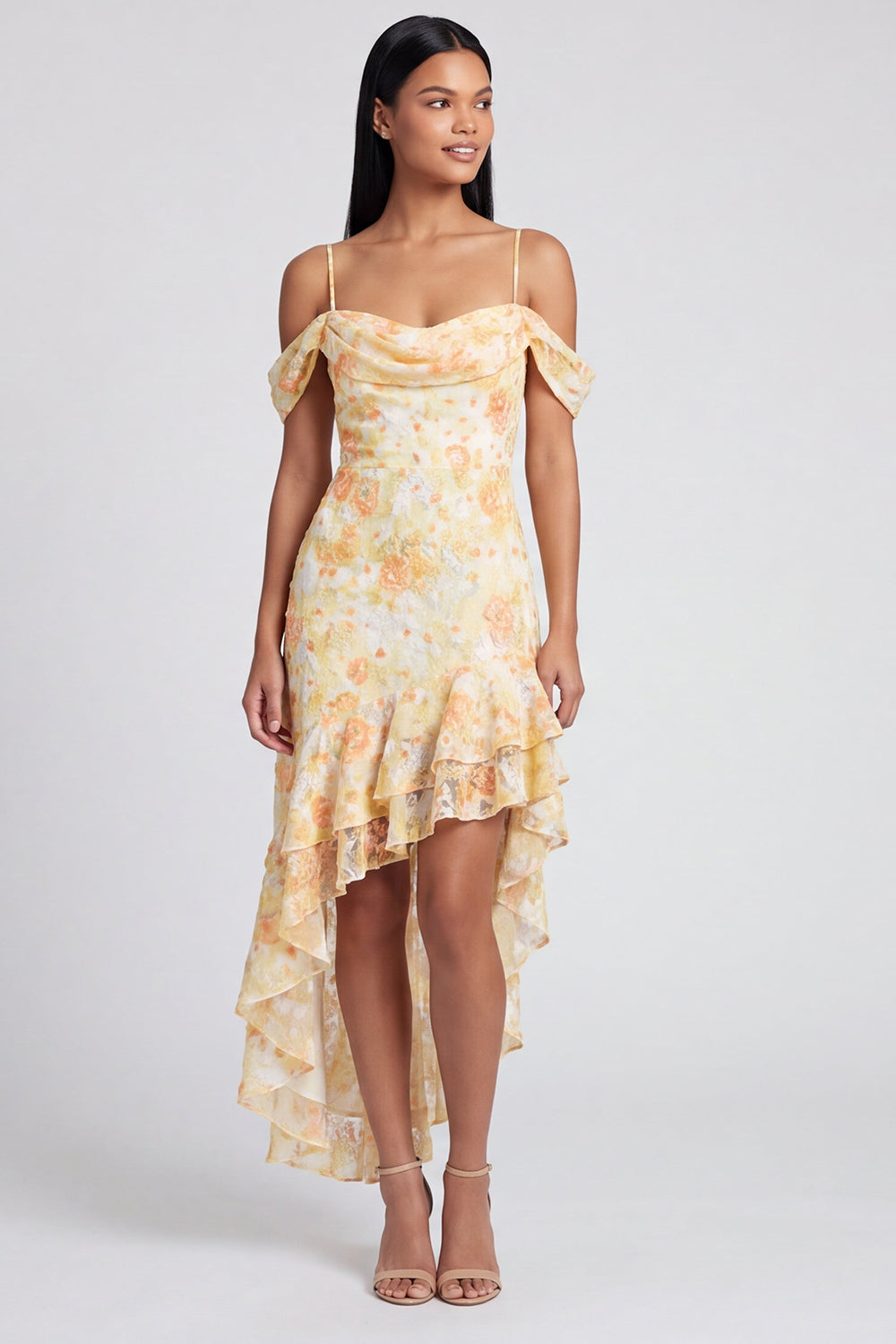 Robe asymétrique fleurie jaune à épaules dénudées et volants