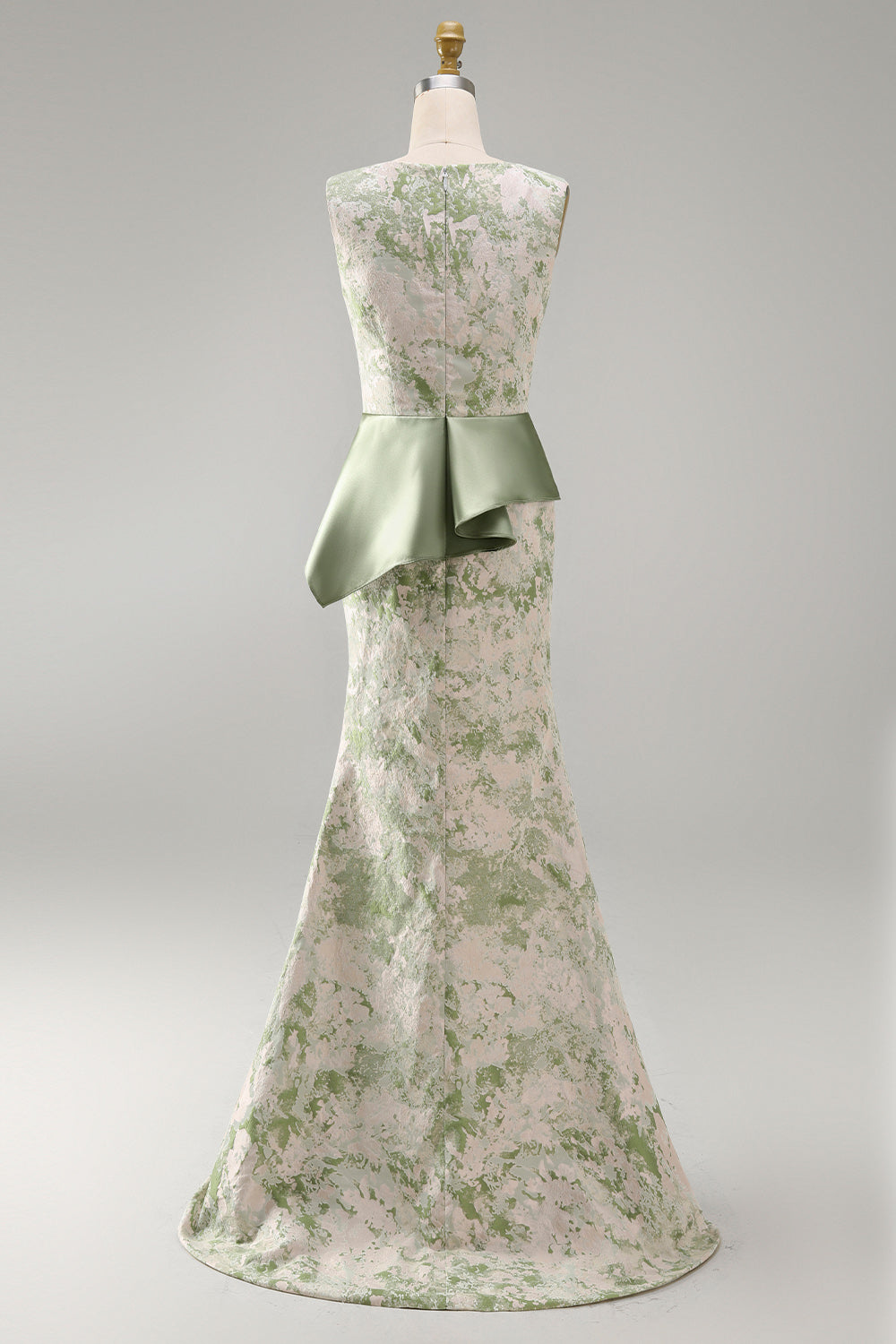 Robe de sirène longue fleurie vert clair avec ruchés et ceinture pour la mère de la mariée