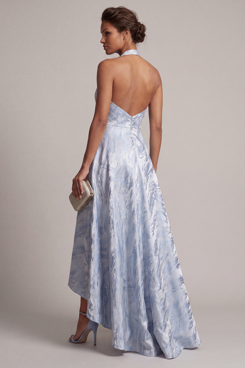 Robe de mariée asymétrique ligne A florale bleu ciel dos nu avec licou