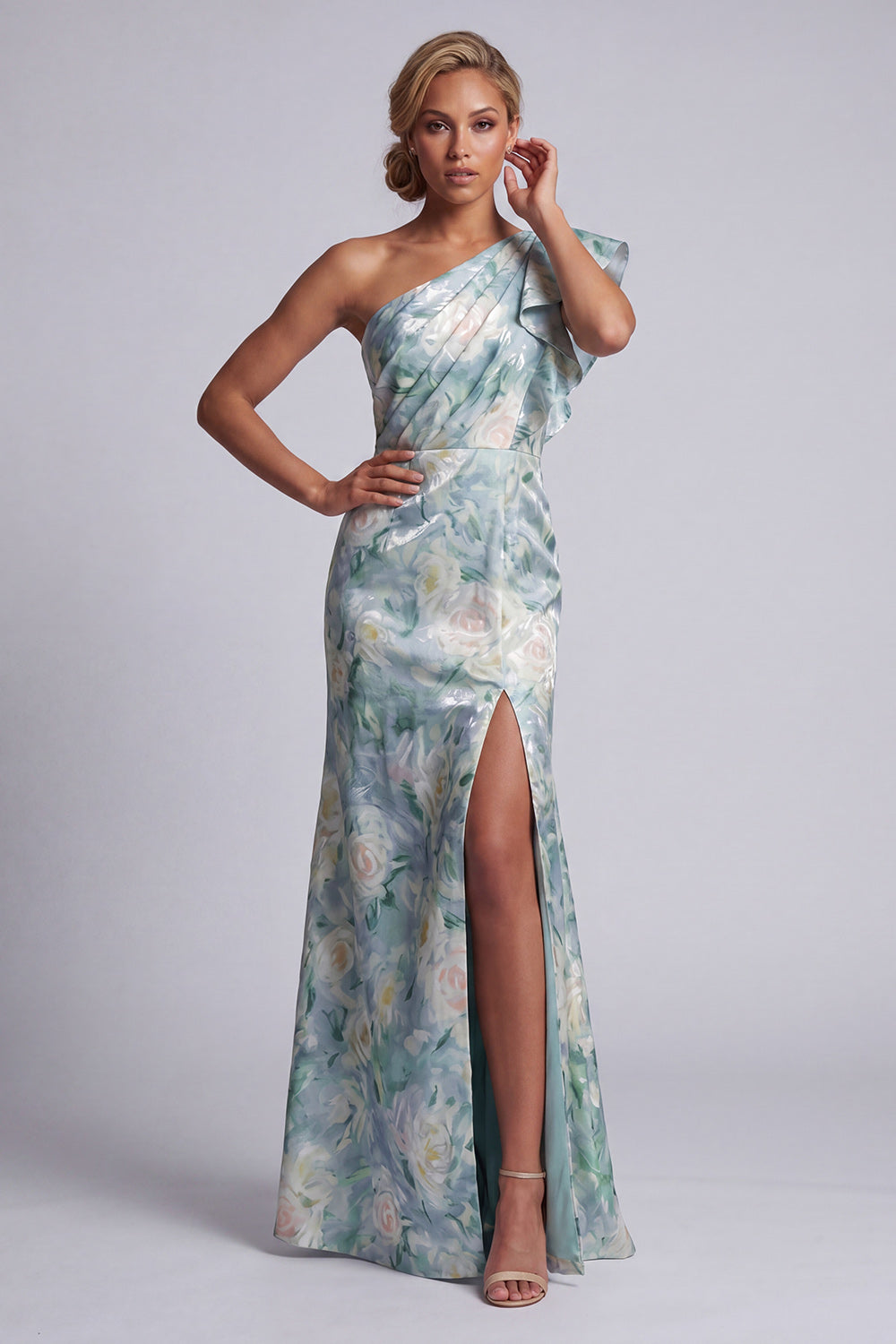 Vestido Largo de Madre de la Novia Sirena con Volantes, Floral Verde Claro y Abertura