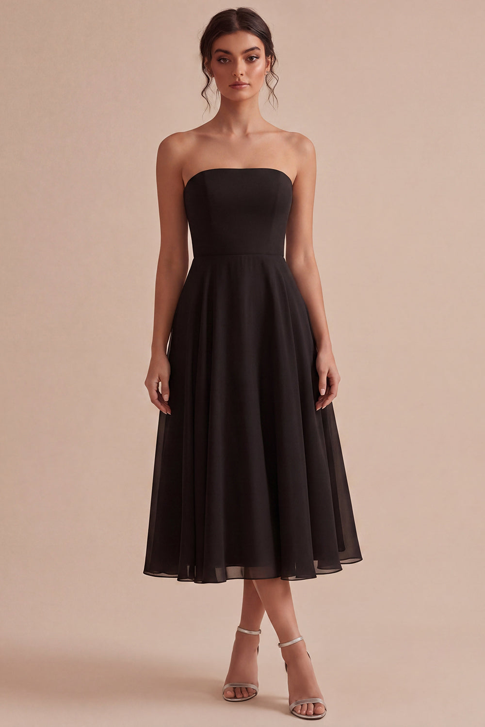 Robe de soirée midi noire sans bretelles, coupe trapèze