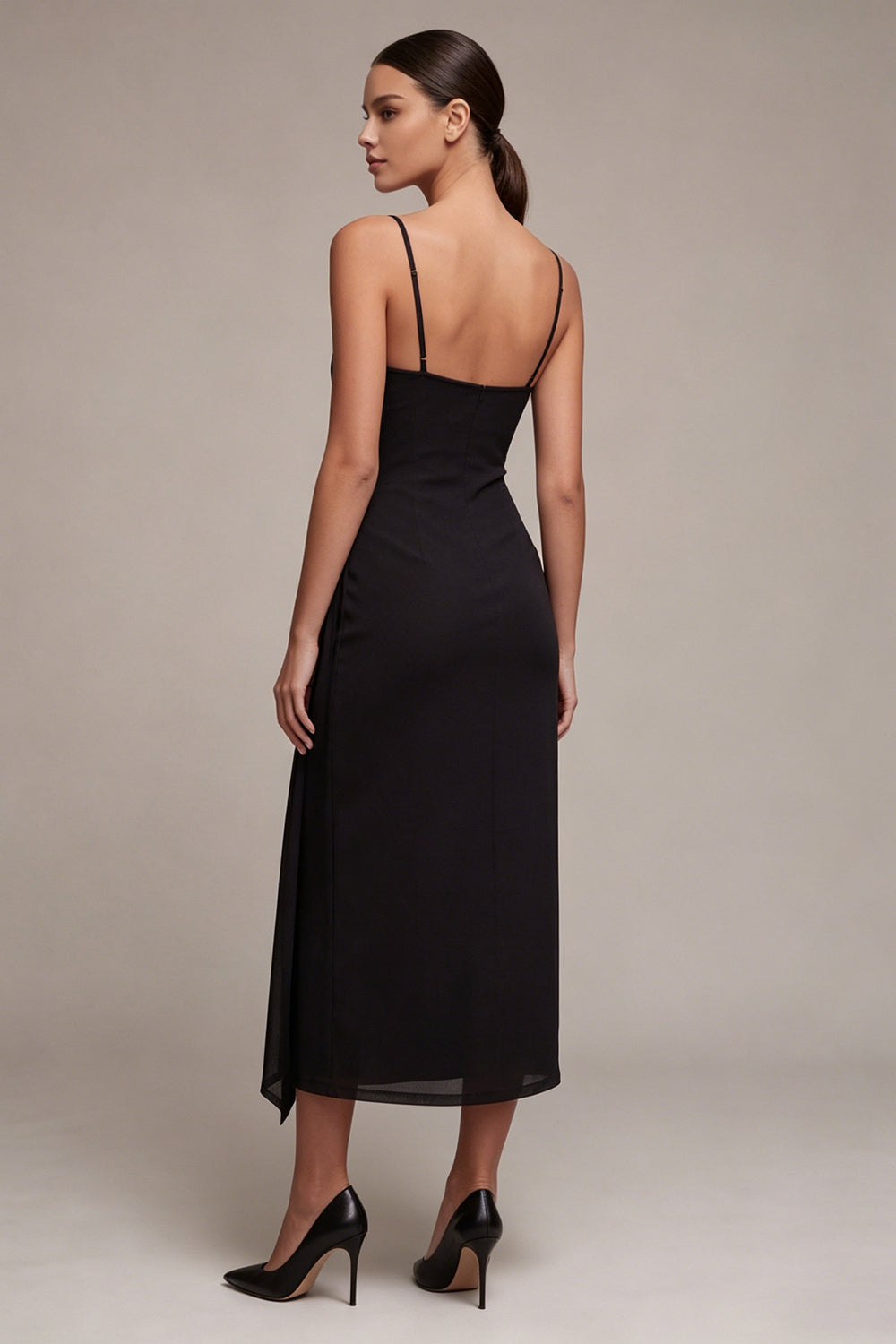 Vestido de fiesta midi con tirantes finos, fruncido y de corte recto, en color negro