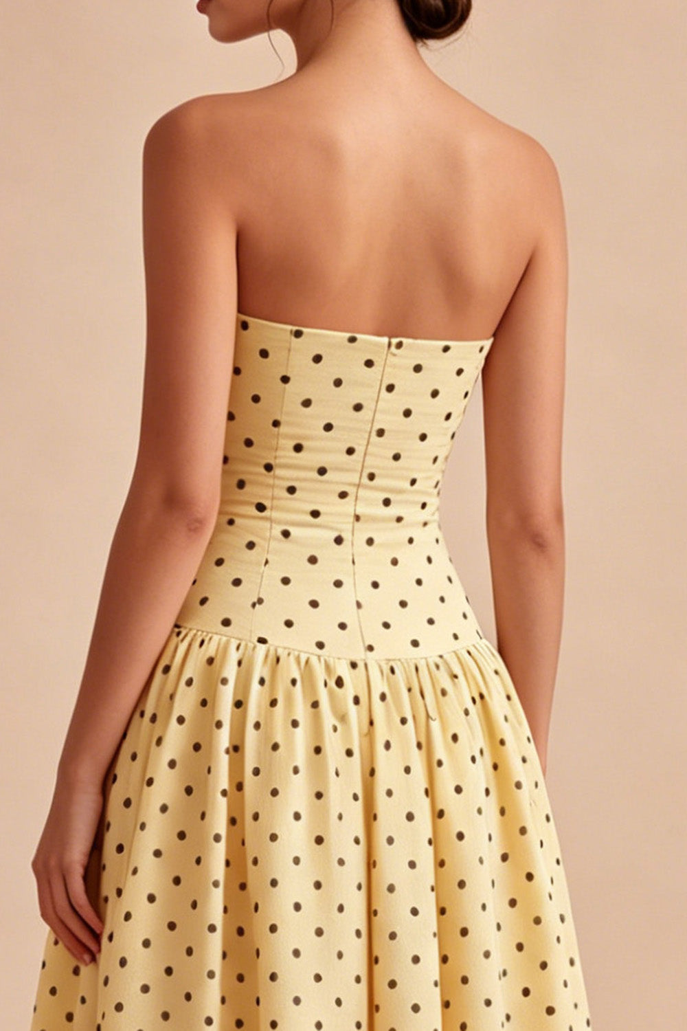 Vestido Midi Amarillo y Negro Línea A Sin Tirantes con Lunares