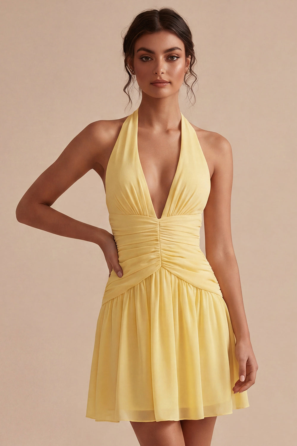 Robe courte de bal de fin d'année, style dos nu avec bustier froncé, jonquille