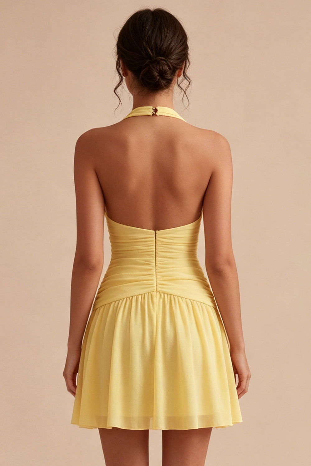Robe courte de bal de fin d'année, style dos nu avec bustier froncé, jonquille