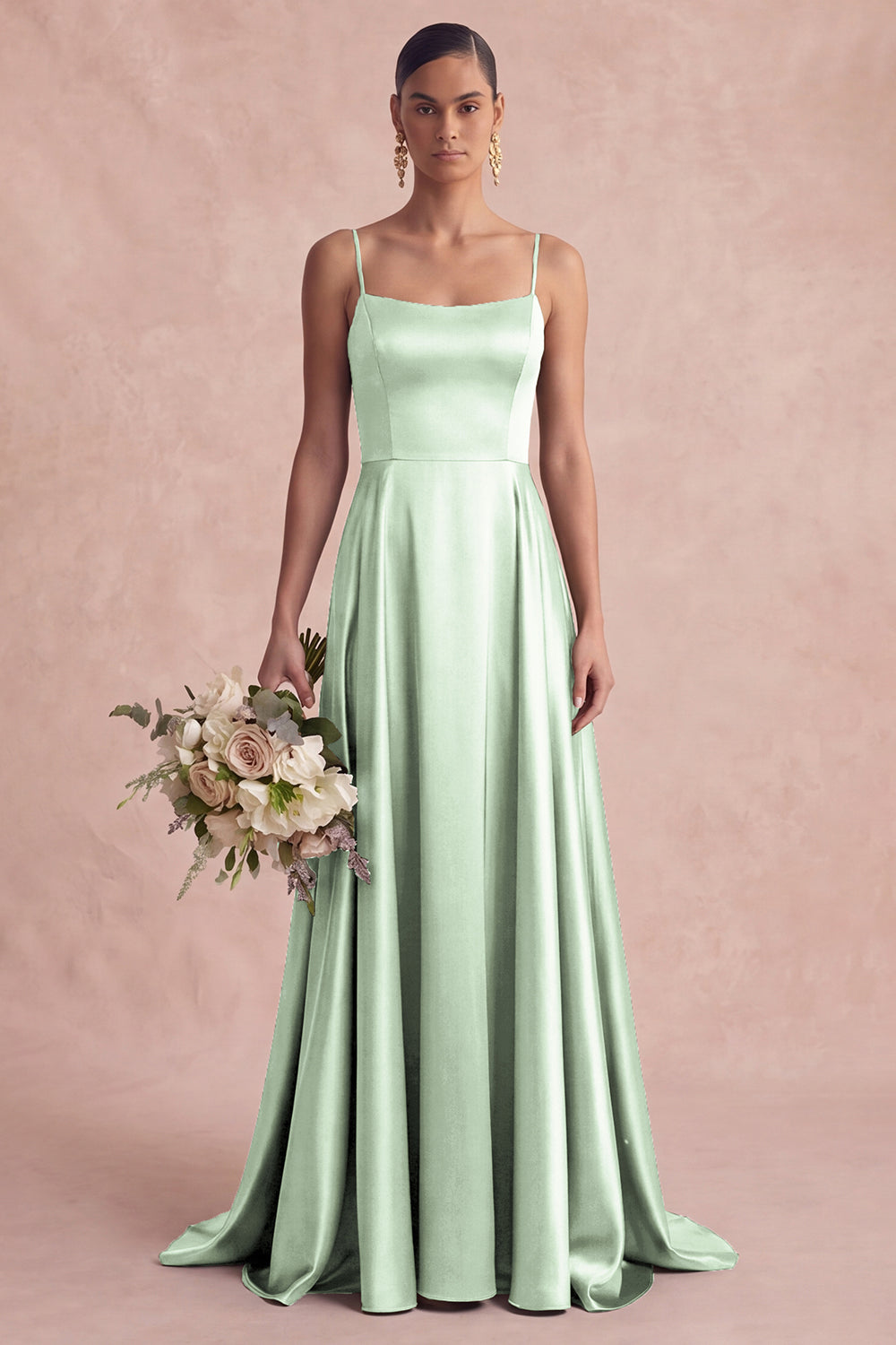 Robe longue de demoiselle d'honneur en satin coupe évasée à fines bretelles vert olive