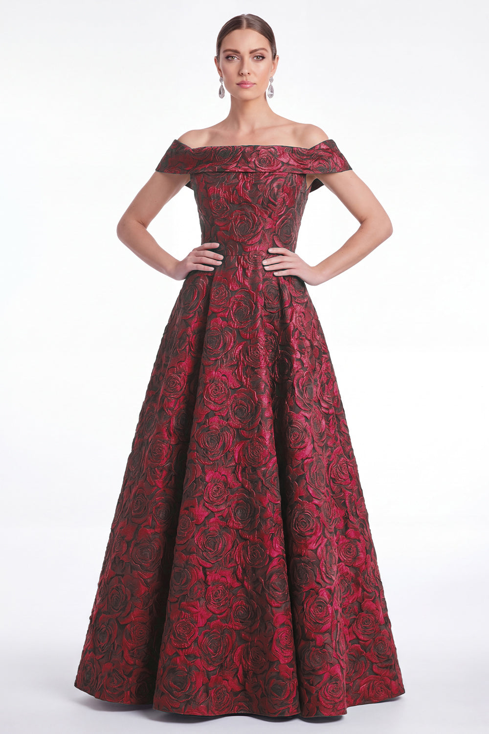 Robe longue de mère de la mariée bleu jacquard floral avec épaules dénudées et ligne A