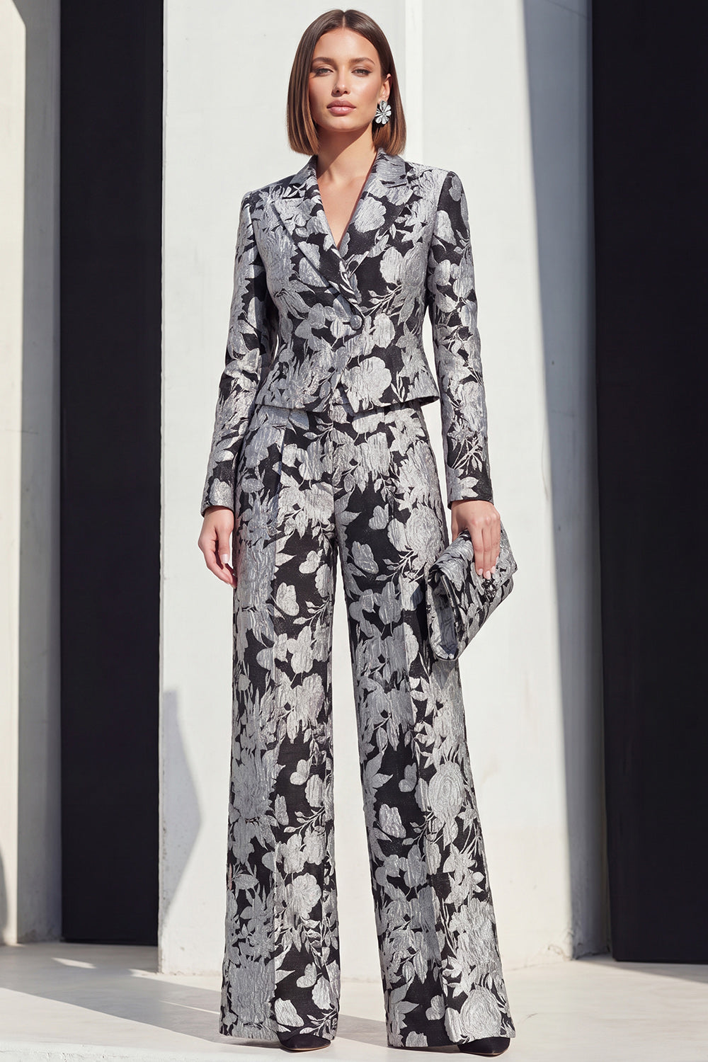 Peak Lapel 2 Piece Black Silver Floral Women Suits with Pockets