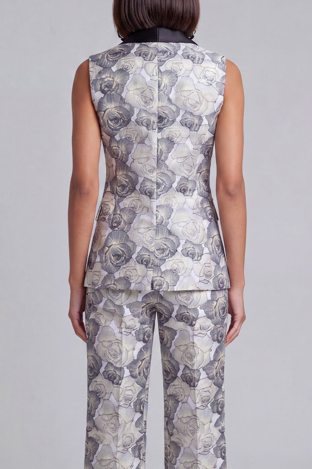 Ensemble deux pièces bleu à revers châle, floral et croisé pour femme avec poches