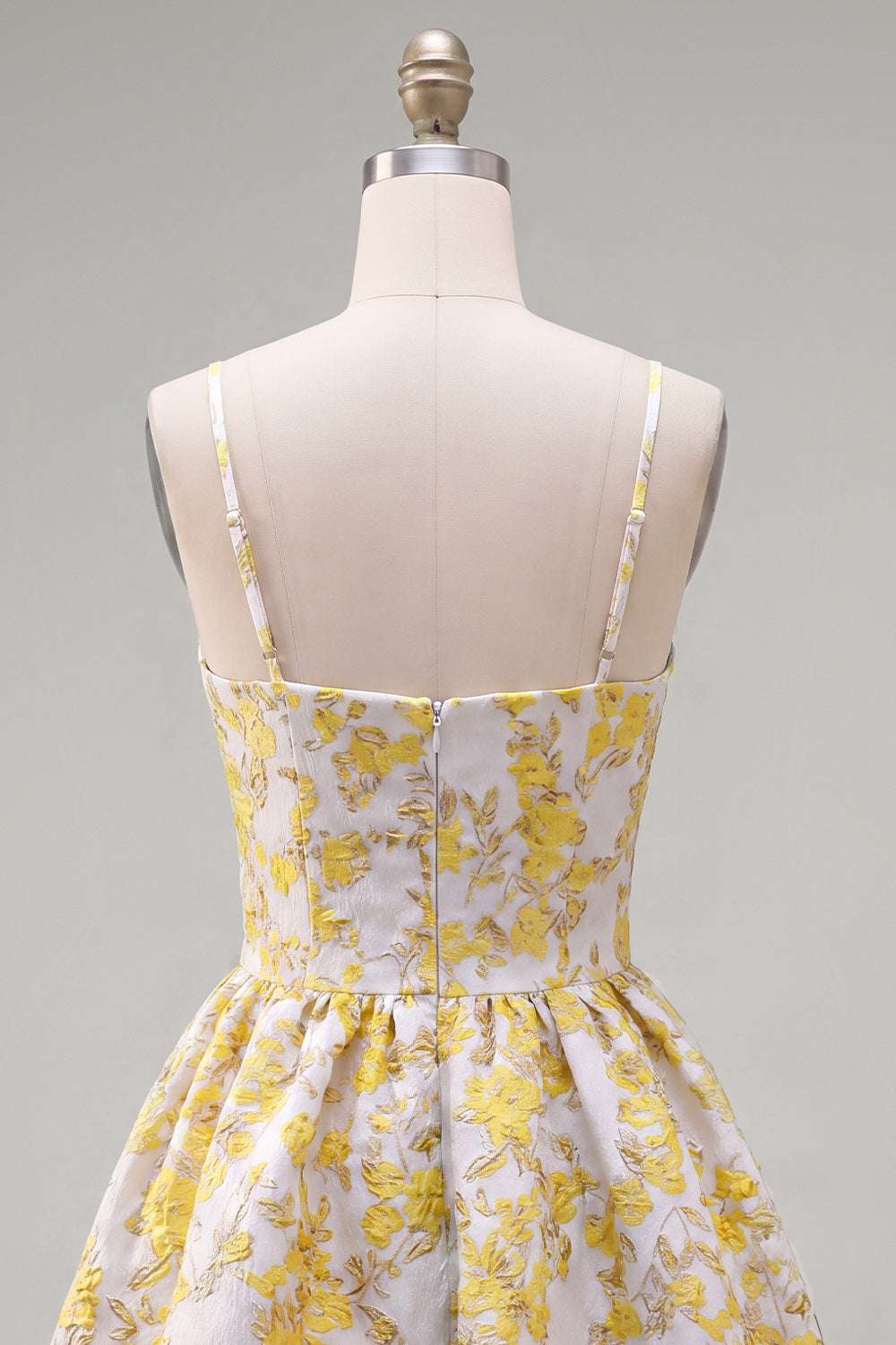 Robe de bal florale trapèze jaune à fines bretelles