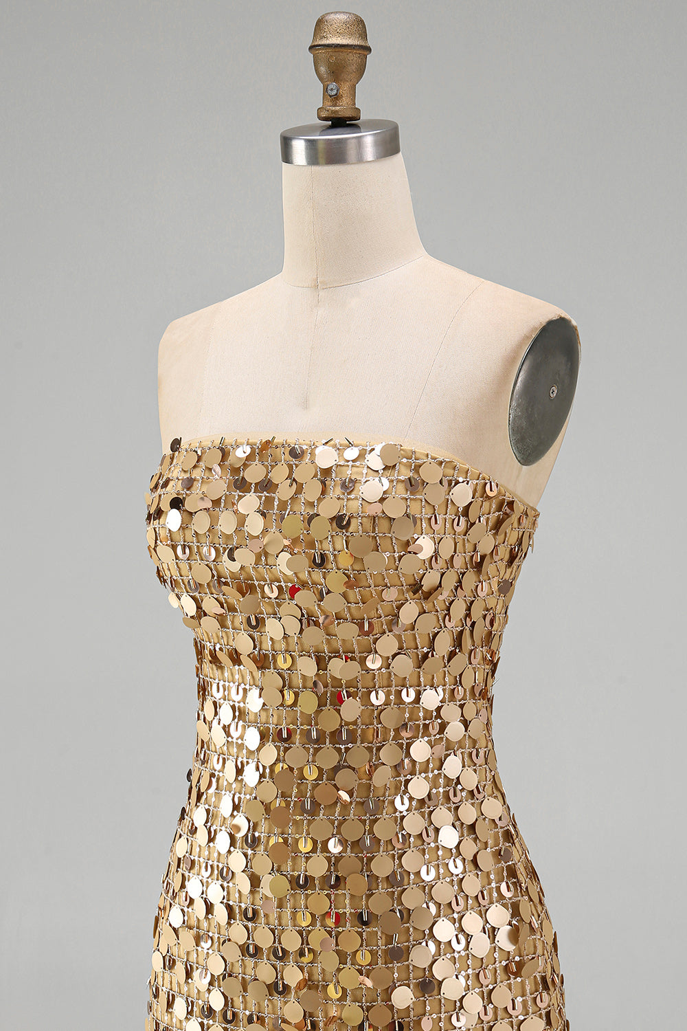 Robe de bal moulante bustier à paillettes dorées scintillantes