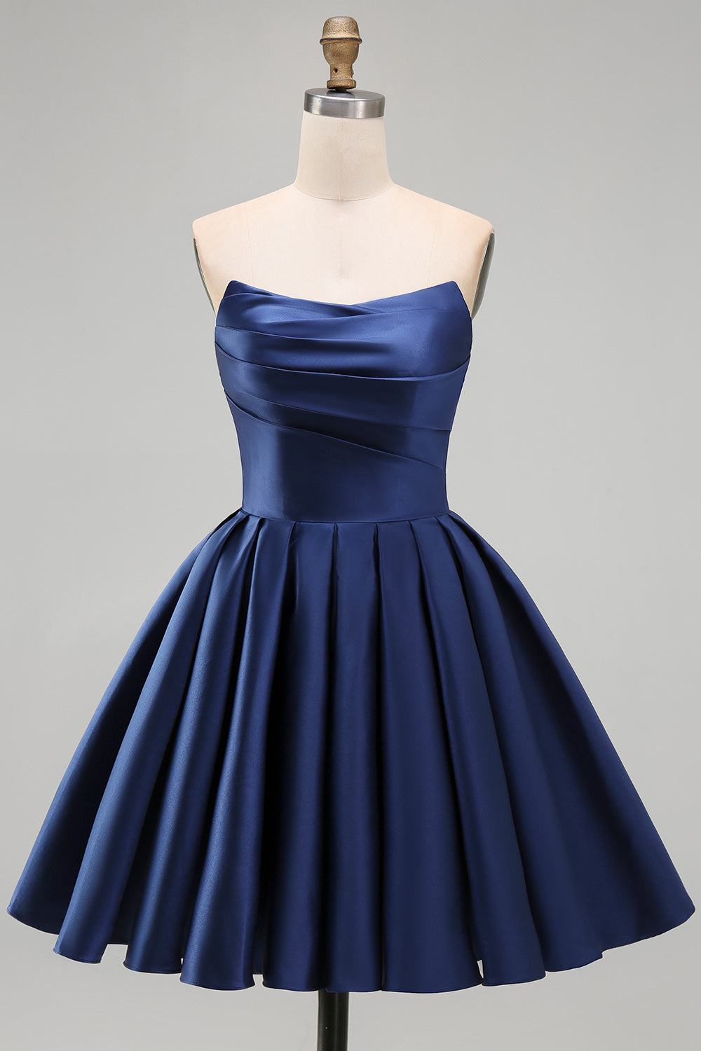Robe de cocktail bustier froncée en satin trapèze vert menthe