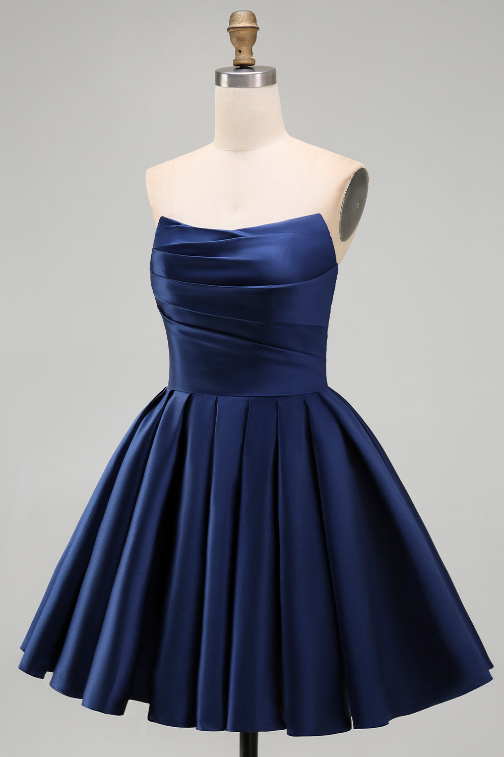 Robe de cocktail bustier froncée en satin trapèze vert menthe