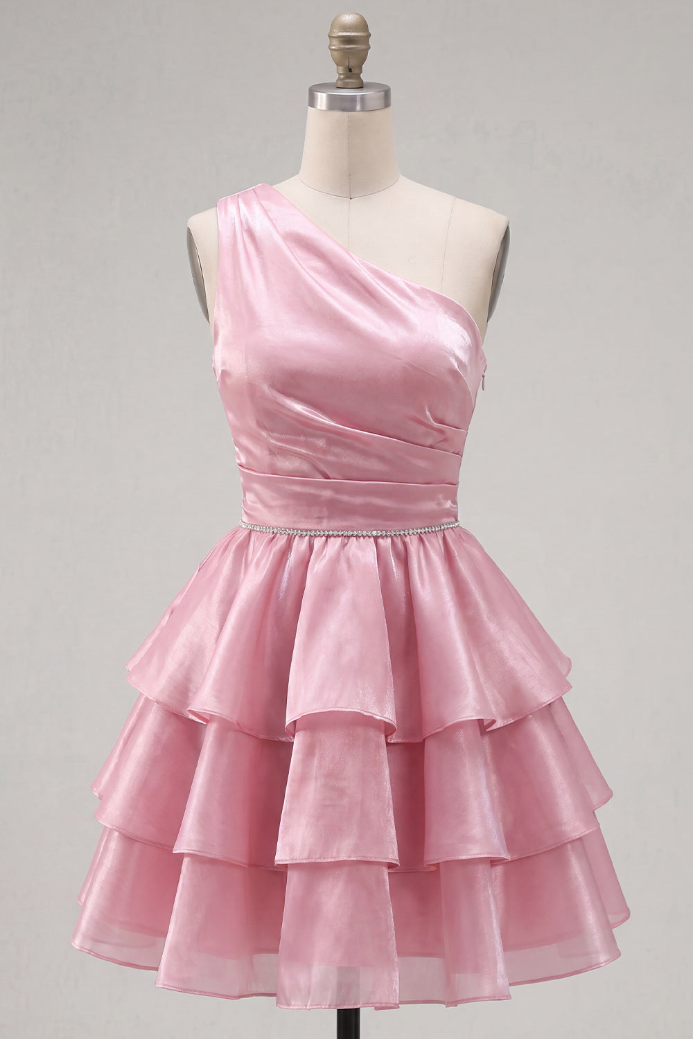 Robe de bal en mousseline rose coupe trapèze asymétrique à volants froncée avec perles