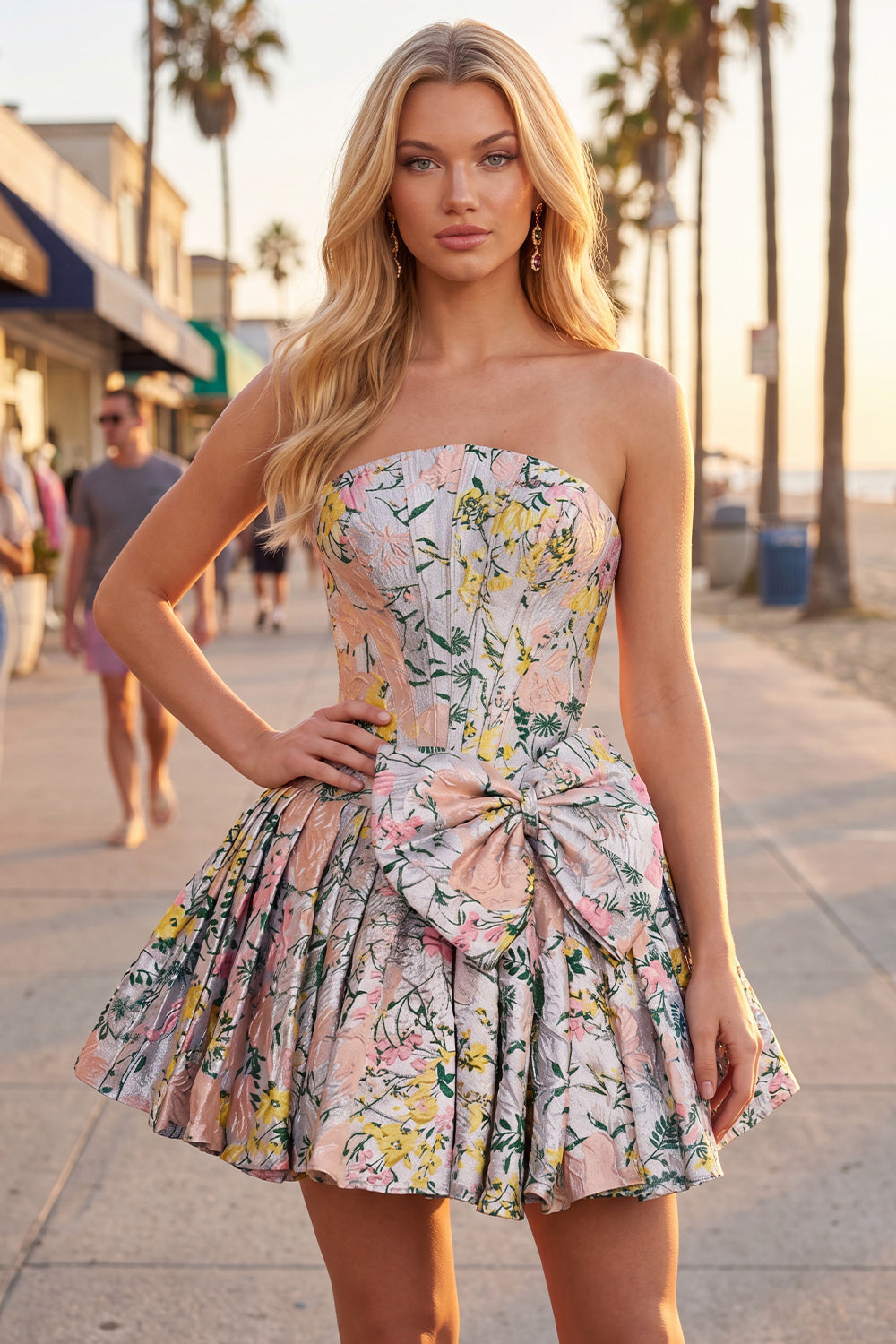 Robe de bal de rentrée jacquard sans bretelles gris ligne A corset floral avec nœud
