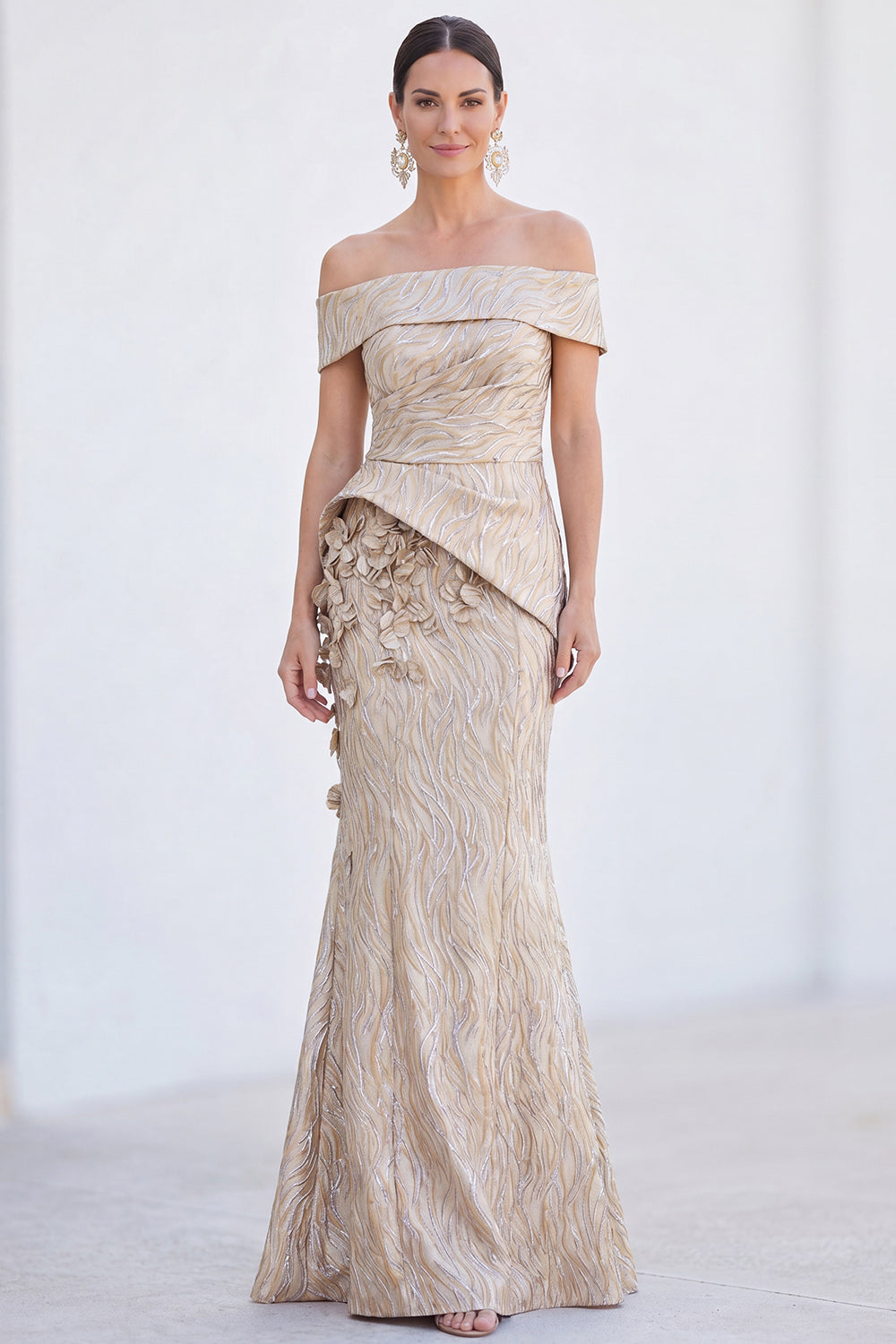 Robe longue de mère de la mariée sirène verte à épaules dénudées avec fleurs et fronces