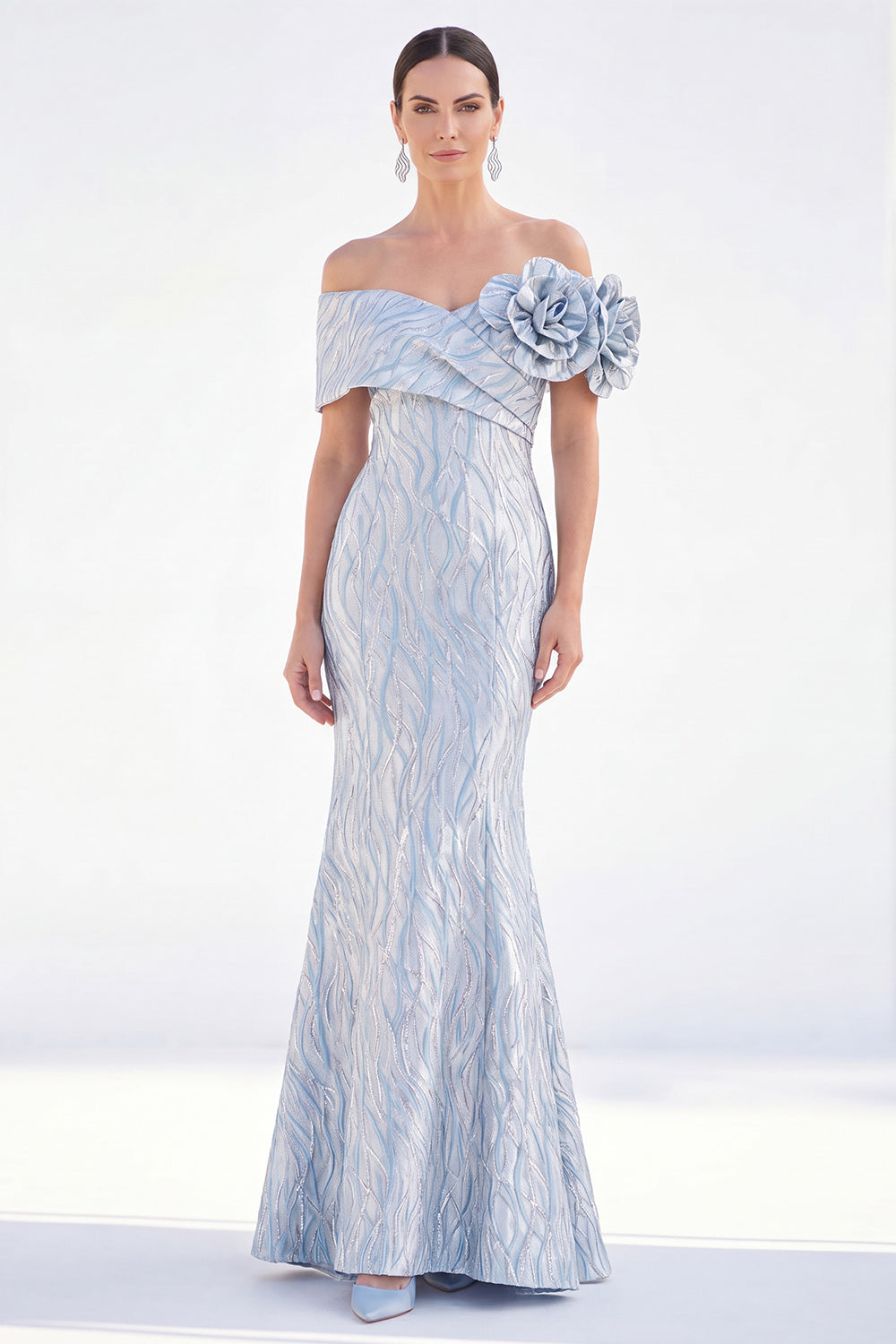 Robe de soirée sirène longue dorée à épaules dénudées avec ruchés et fleurs 3D pour la mère de la mariée