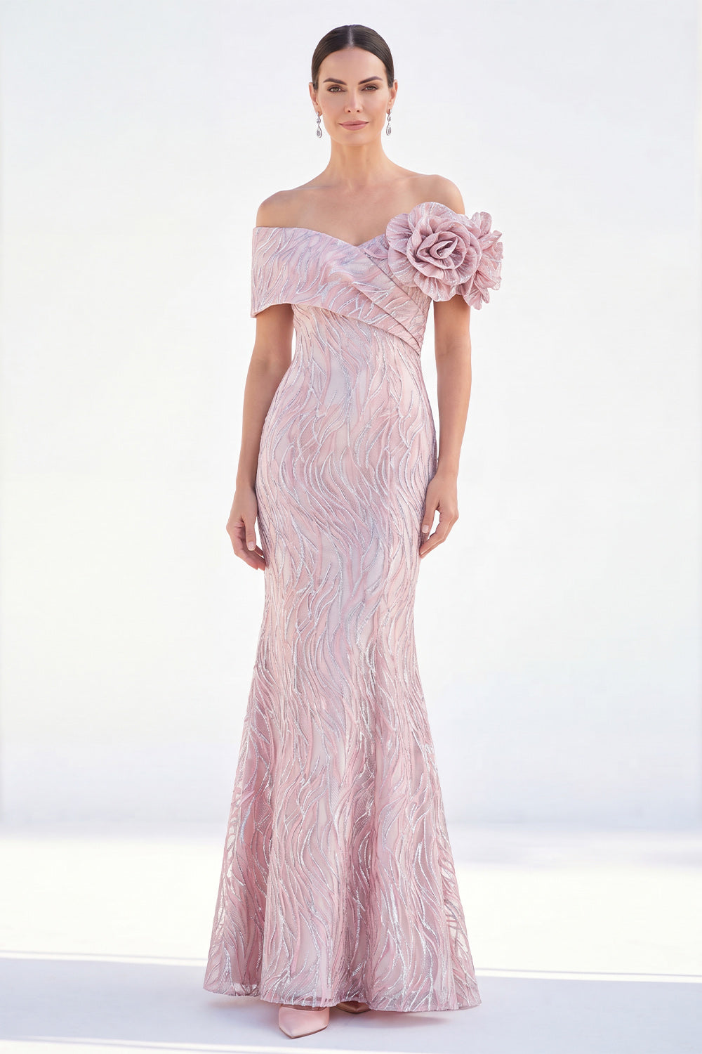Robe de soirée sirène longue dorée à épaules dénudées avec ruchés et fleurs 3D pour la mère de la mariée