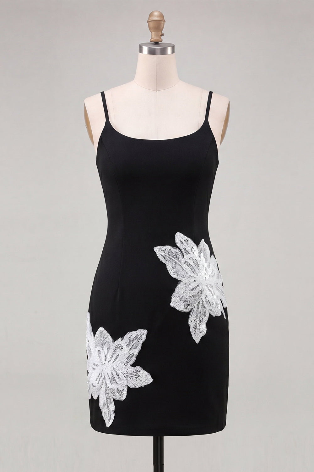 Robe de soirée noire à fleurs, bretelles spaghetti et sequins