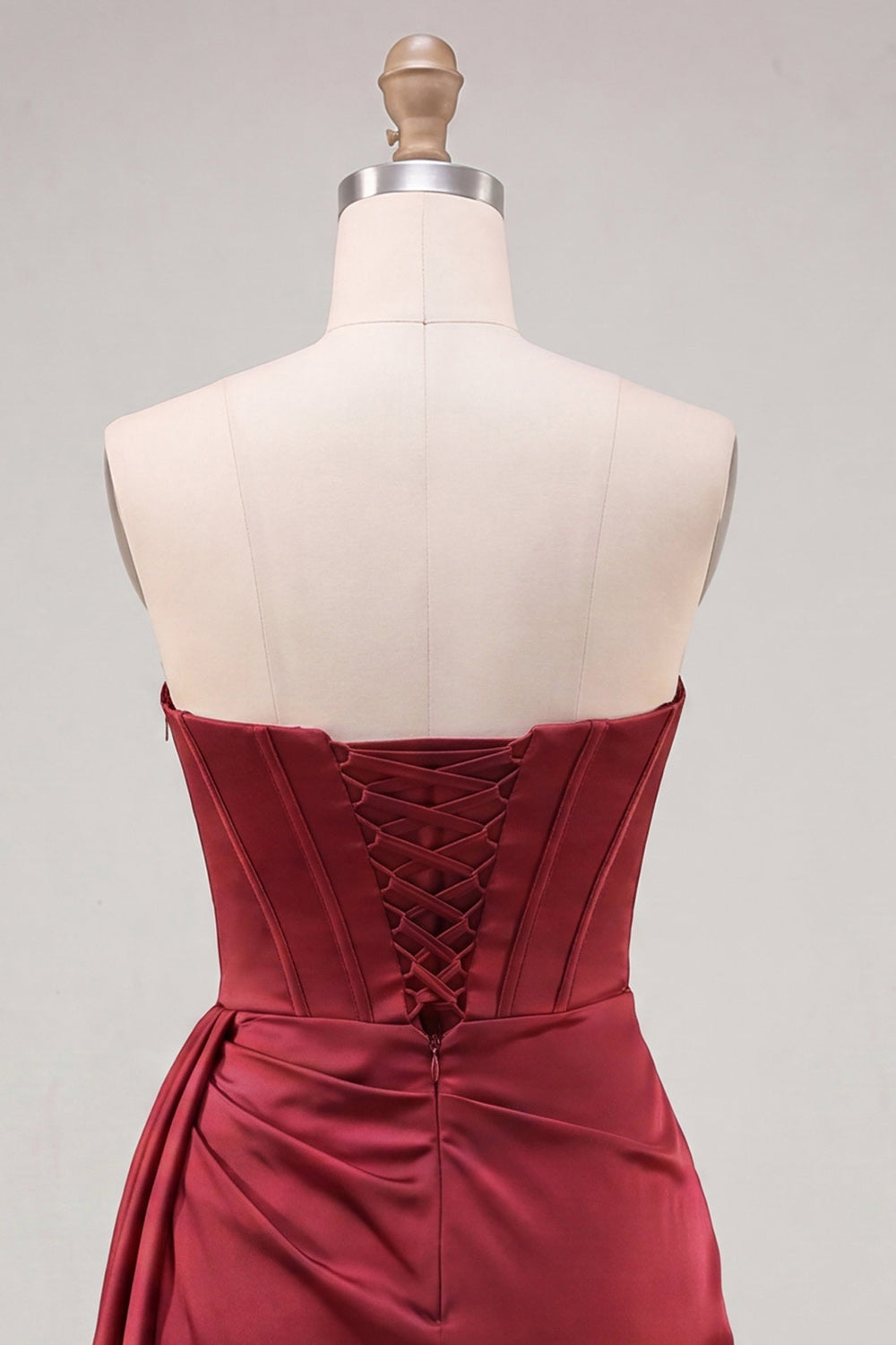 Robe de bal de fin d'année corset bustier froncé à franges lacé au dos, couleur bordeaux