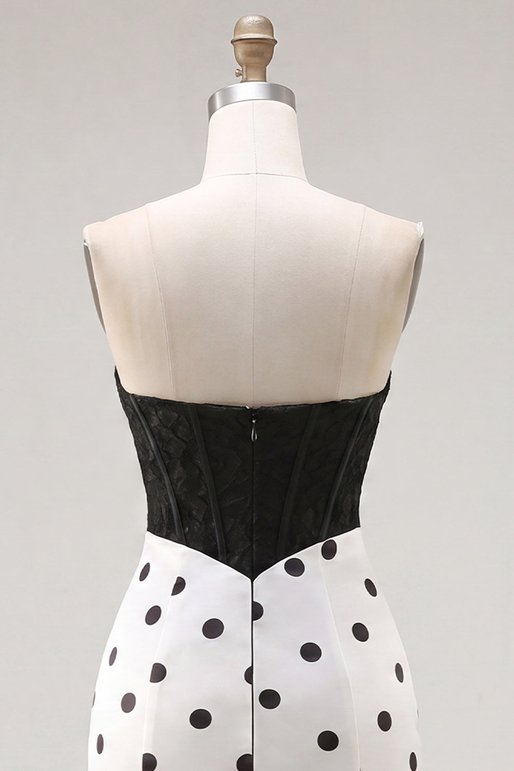 Black and White Sweetheart Bodycon Corset Key Hole Homecoming Dress with Bow
