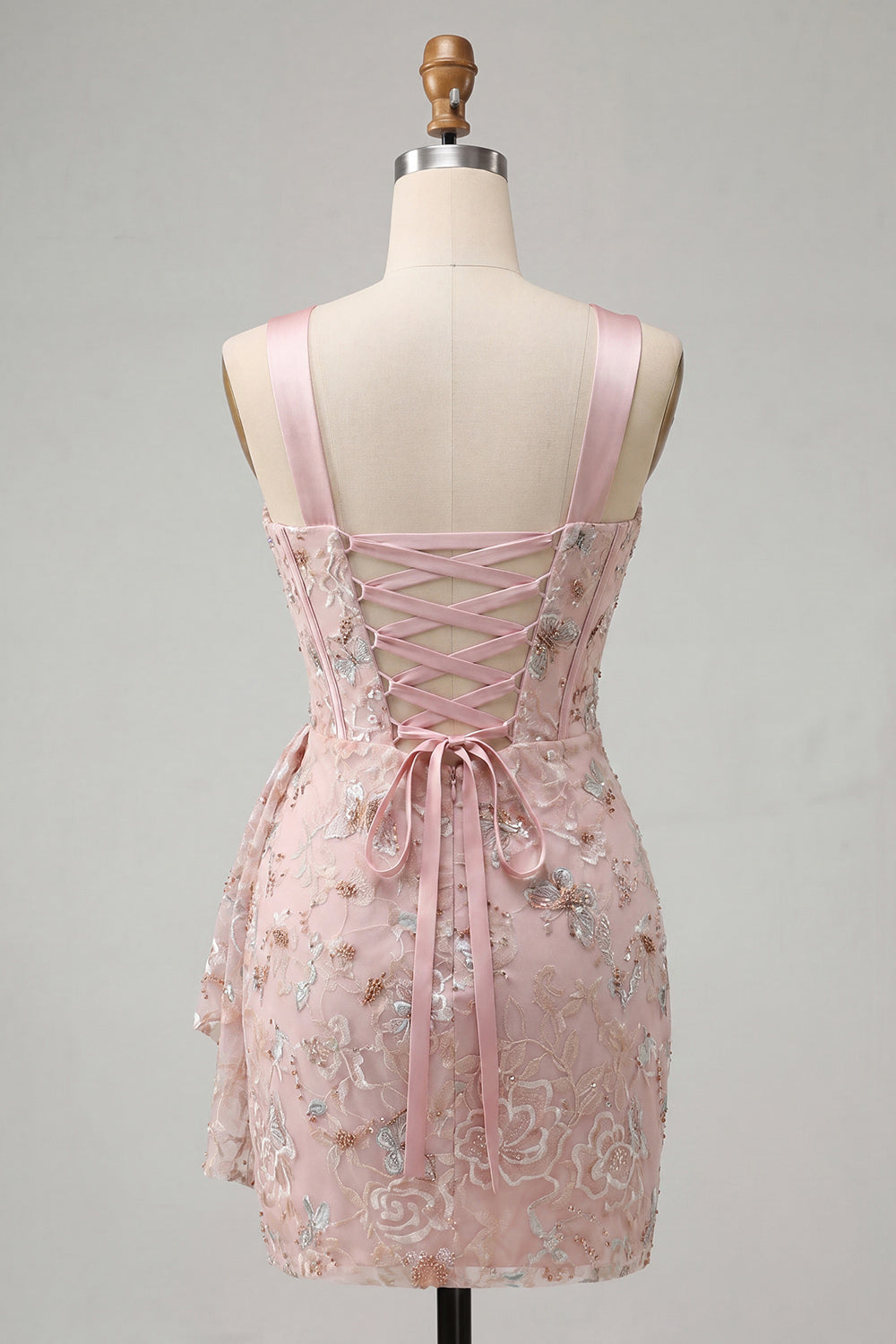 Robe de soirée moulante blush avec corset dos lacé, fronces et ceinture