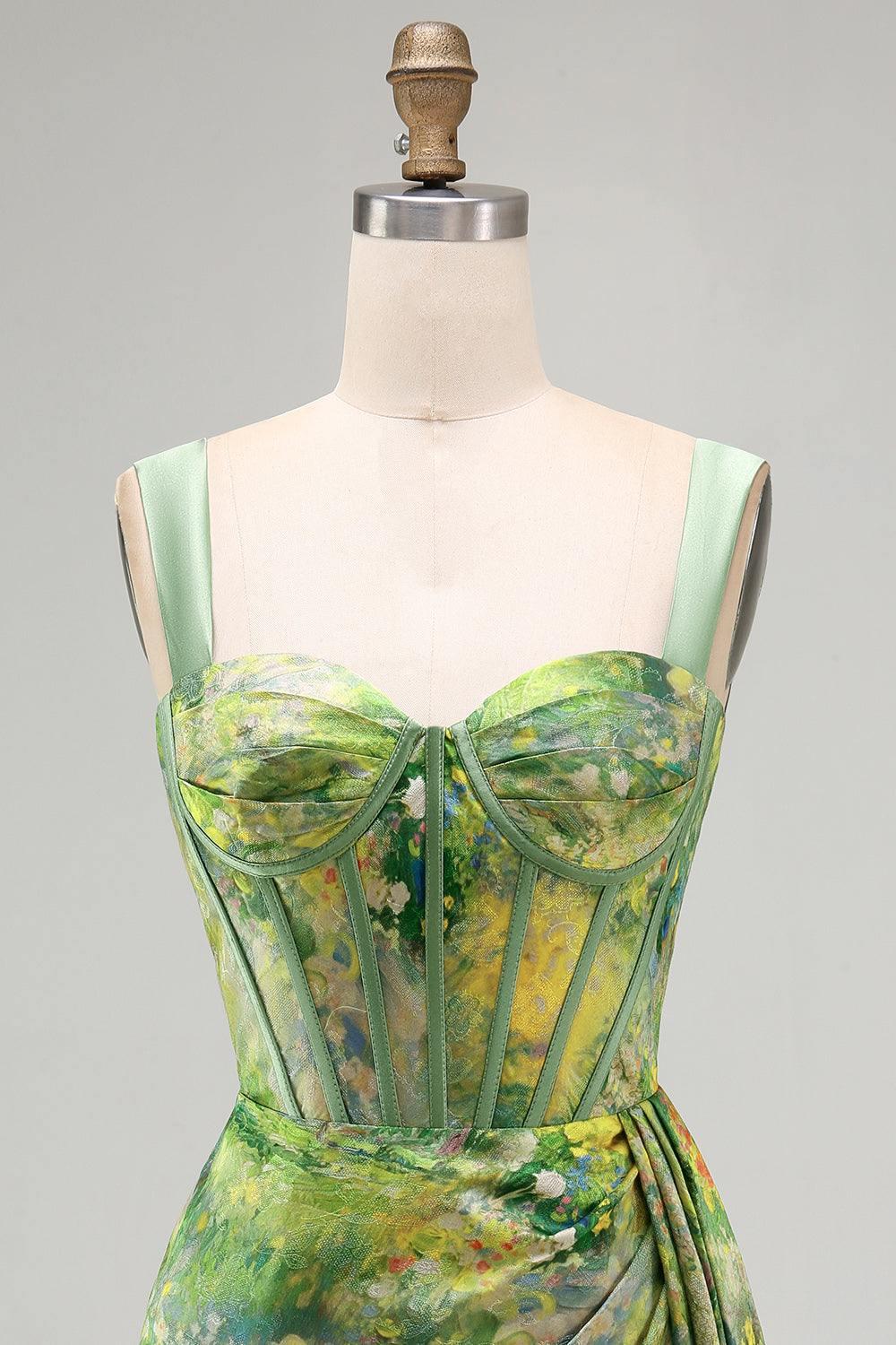 Robe de soirée moulante blush avec corset dos lacé, fronces et ceinture