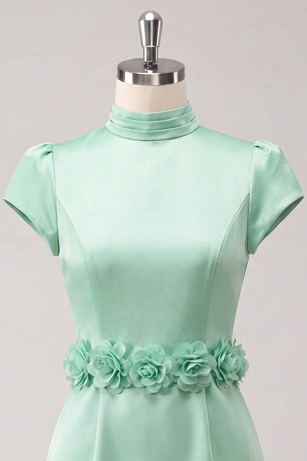 Robe de soirée moulante verte à col montant, en satin, avec manches courtes et fleurs 3D