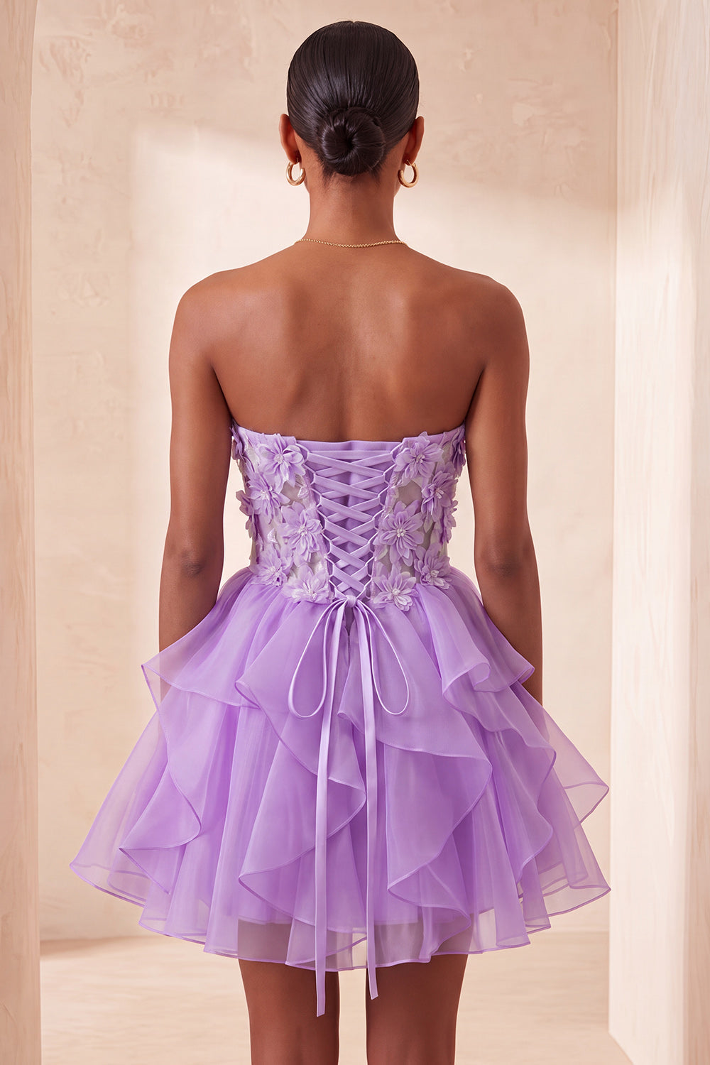 Robe de bal de fin d'année ligne A bleu ciel avec bustier transparent en cœur et dos lacé à volants
