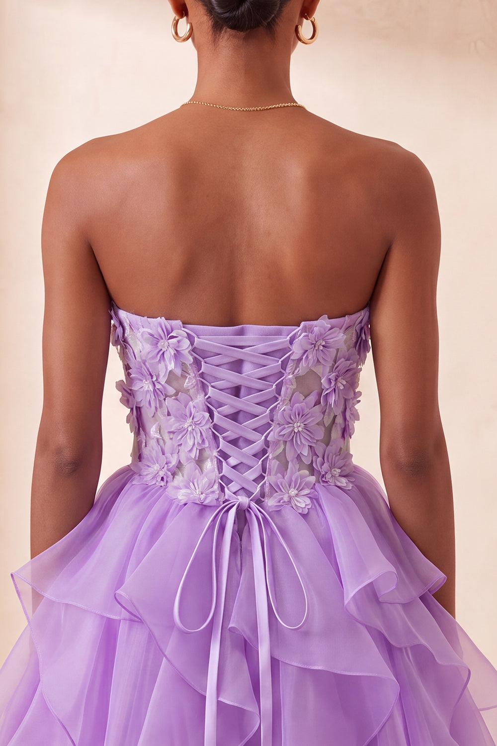Robe de bal de fin d'année ligne A bleu ciel avec bustier transparent en cœur et dos lacé à volants