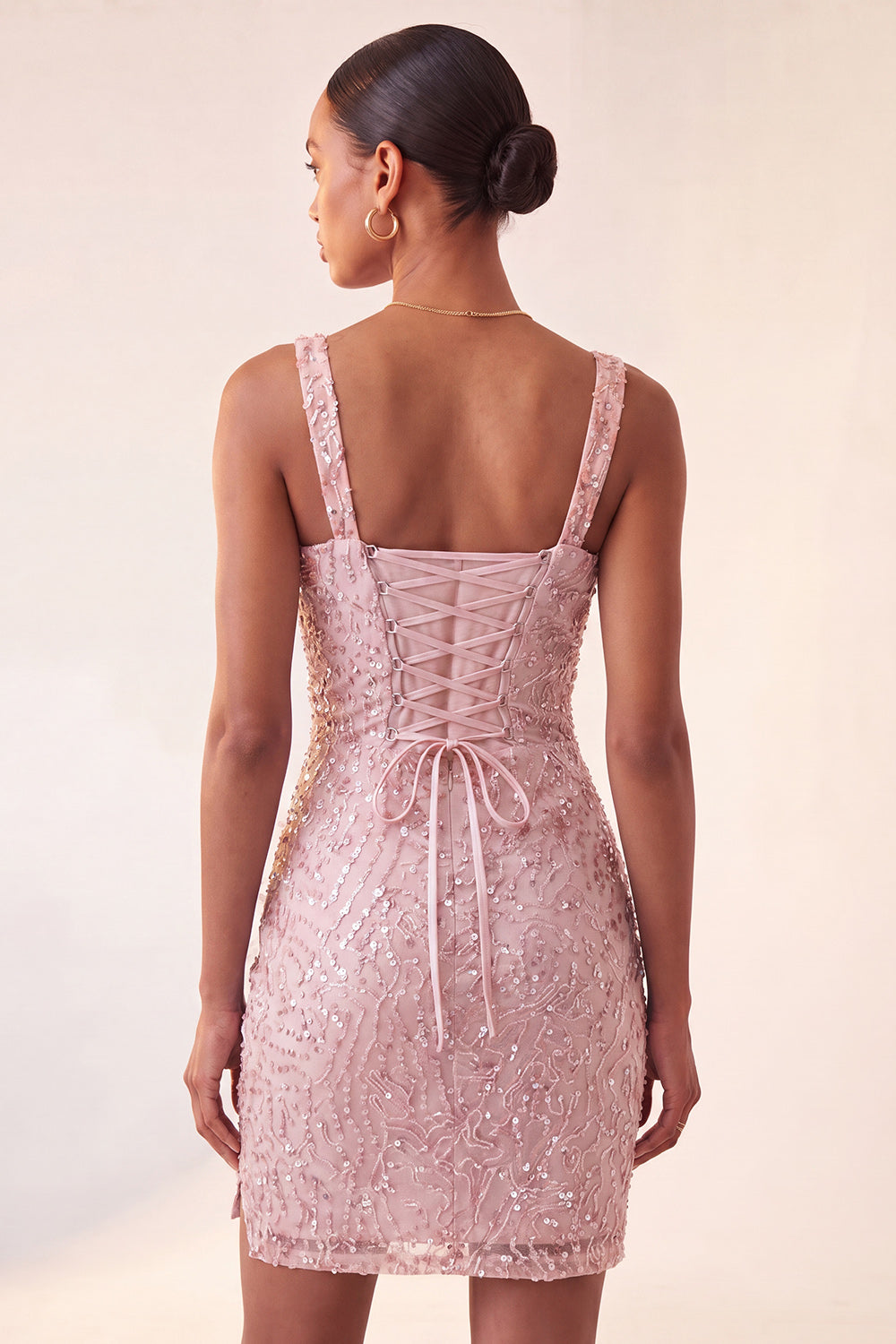 Robe de bal Bleu Ciel Moulante avec Col Carré, Paillettes, Froncée, Dos Lacé et Fente