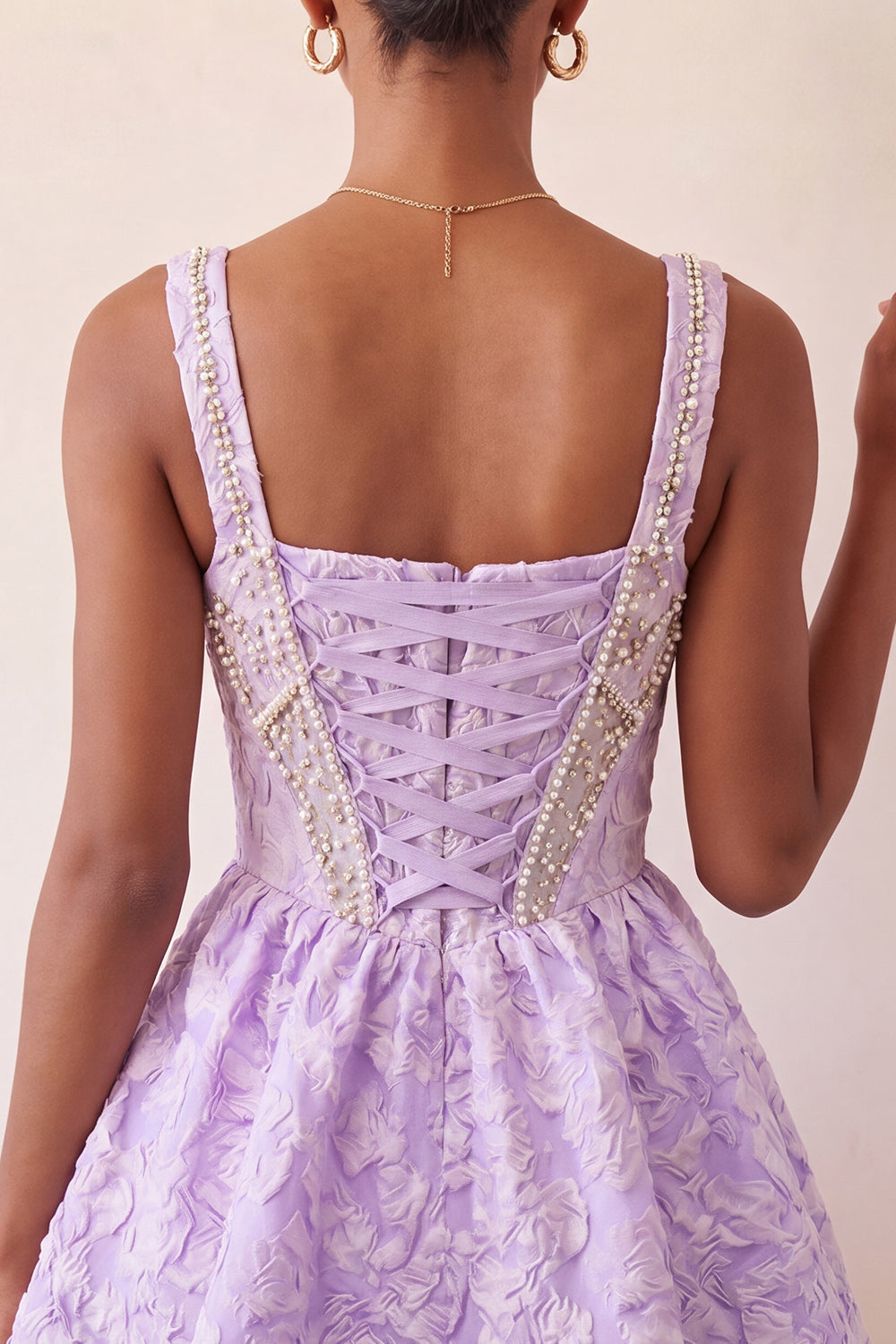 Robe de bal bustier jacquard coupe A à col carré violet clair, ornée de perles, avec laçage au dos