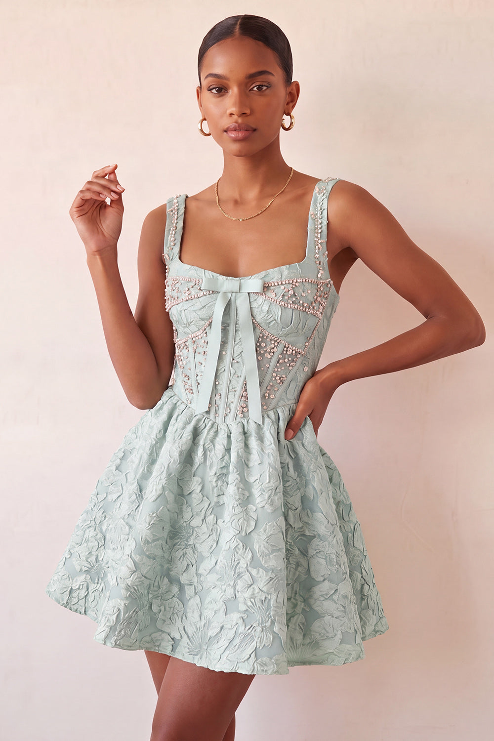 Robe de bal bustier jacquard coupe A à col carré violet clair, ornée de perles, avec laçage au dos