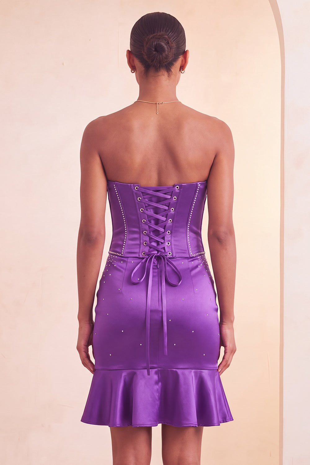 Robe Courte de Soirée Bleu Lac Moulante sans Bretelles avec Perles et Volants