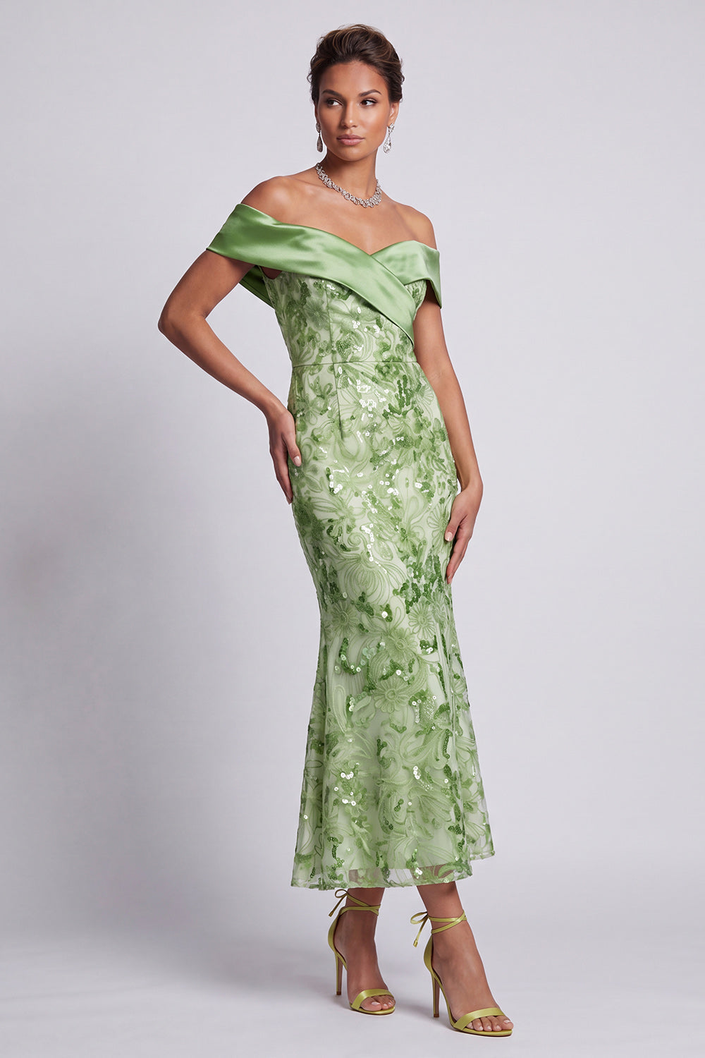 Robe Midi Sirène Perléé Épaules Dénudées Blush pour Mère de la Mariée