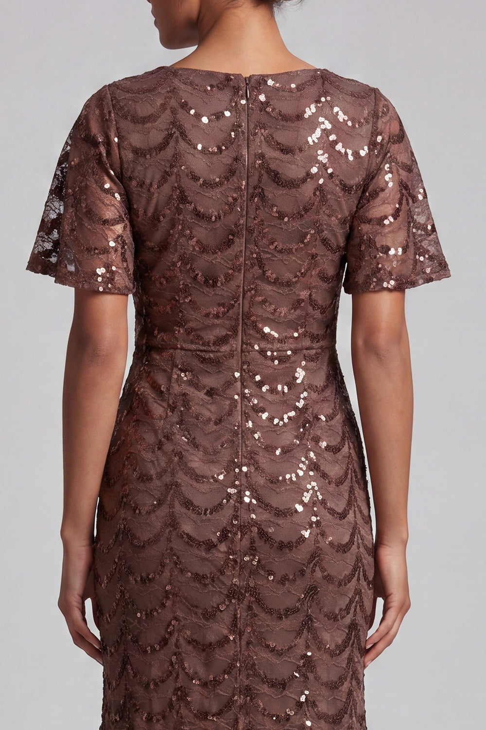 Robe mi-longue sirène bleu marine scintillante à volants et paillettes avec fente pour mère de la mariée