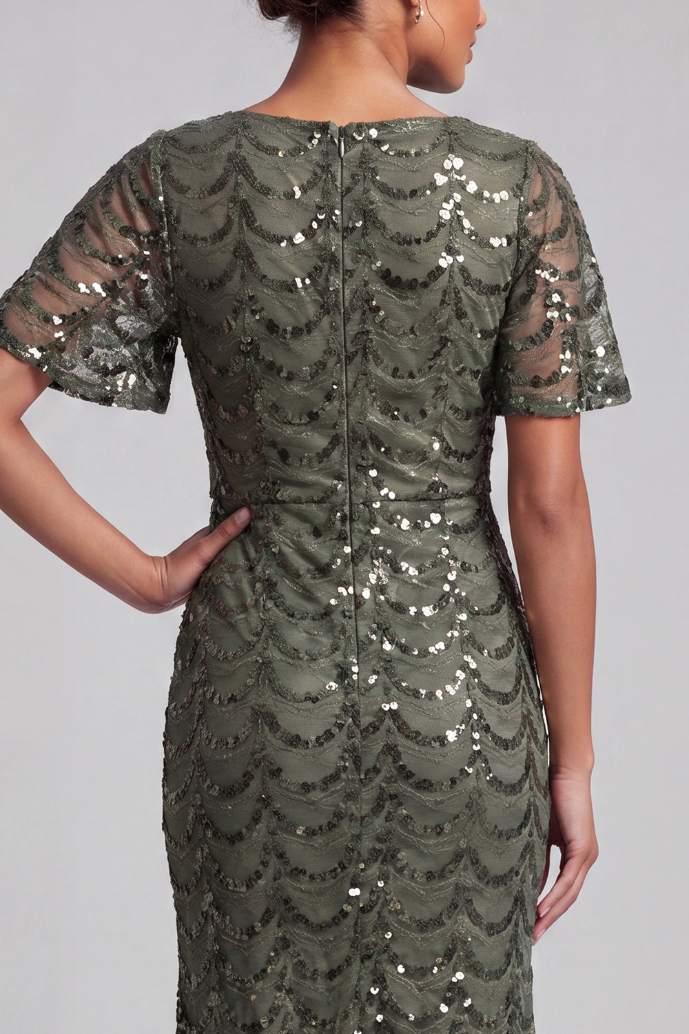 Robe mi-longue sirène bleu marine scintillante à volants et paillettes avec fente pour mère de la mariée