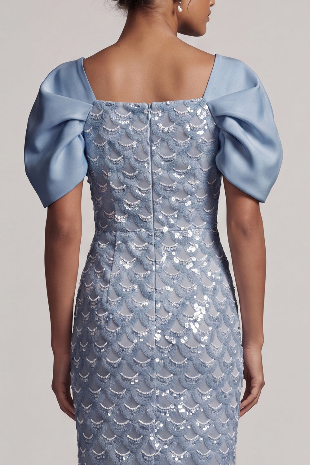 Robe midi de mère de la mariée vert clair sirène à sequins avec manches bouffantes