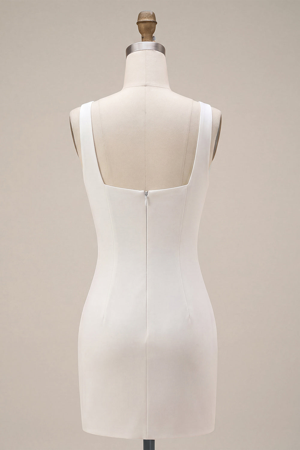 Petite robe blanche moulante à col carré avec fleurs 3D