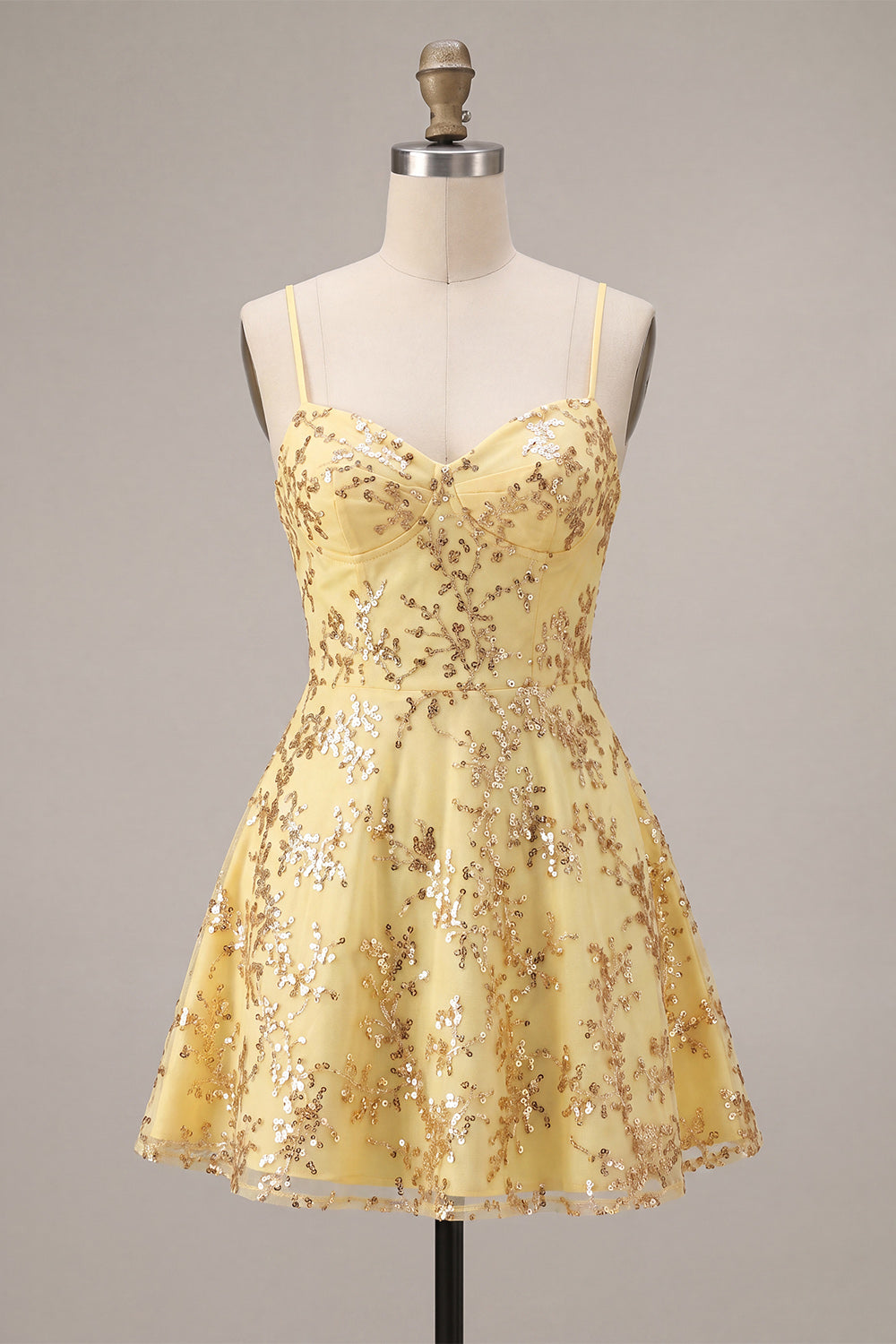 Robe de bal courte trapèze jaune à fines bretelles et sequins