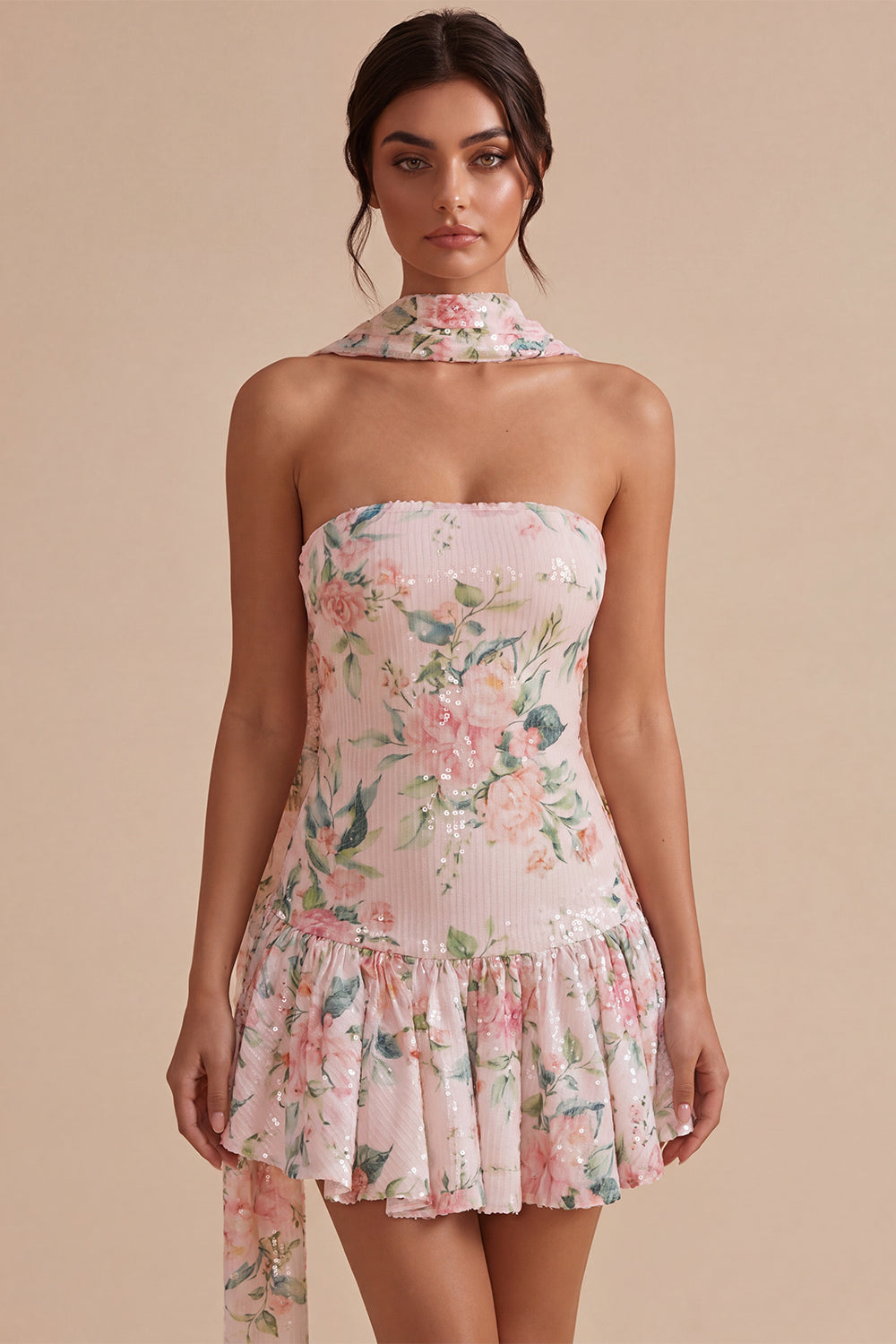 Robe de soirée bustier trapèze pailletée blanche rose étincelante avec écharpe de cou