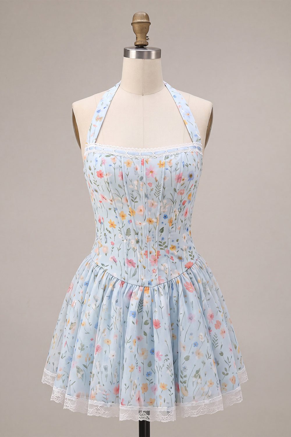 Robe courte de bal de fin d'année bleu ciel trapèze à licou, corset floral et volants